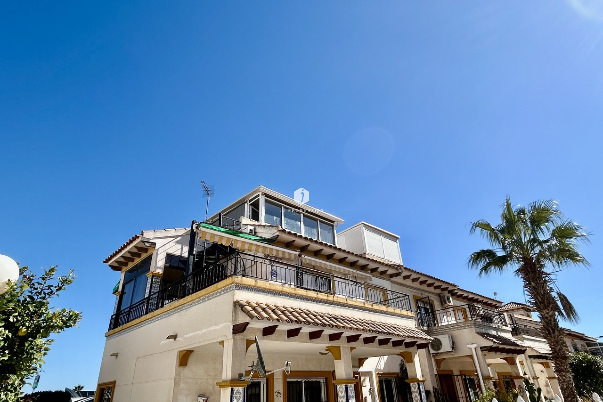 Aus zweiter Hand - Wohnung -
Punta Prima - Costa Blanca