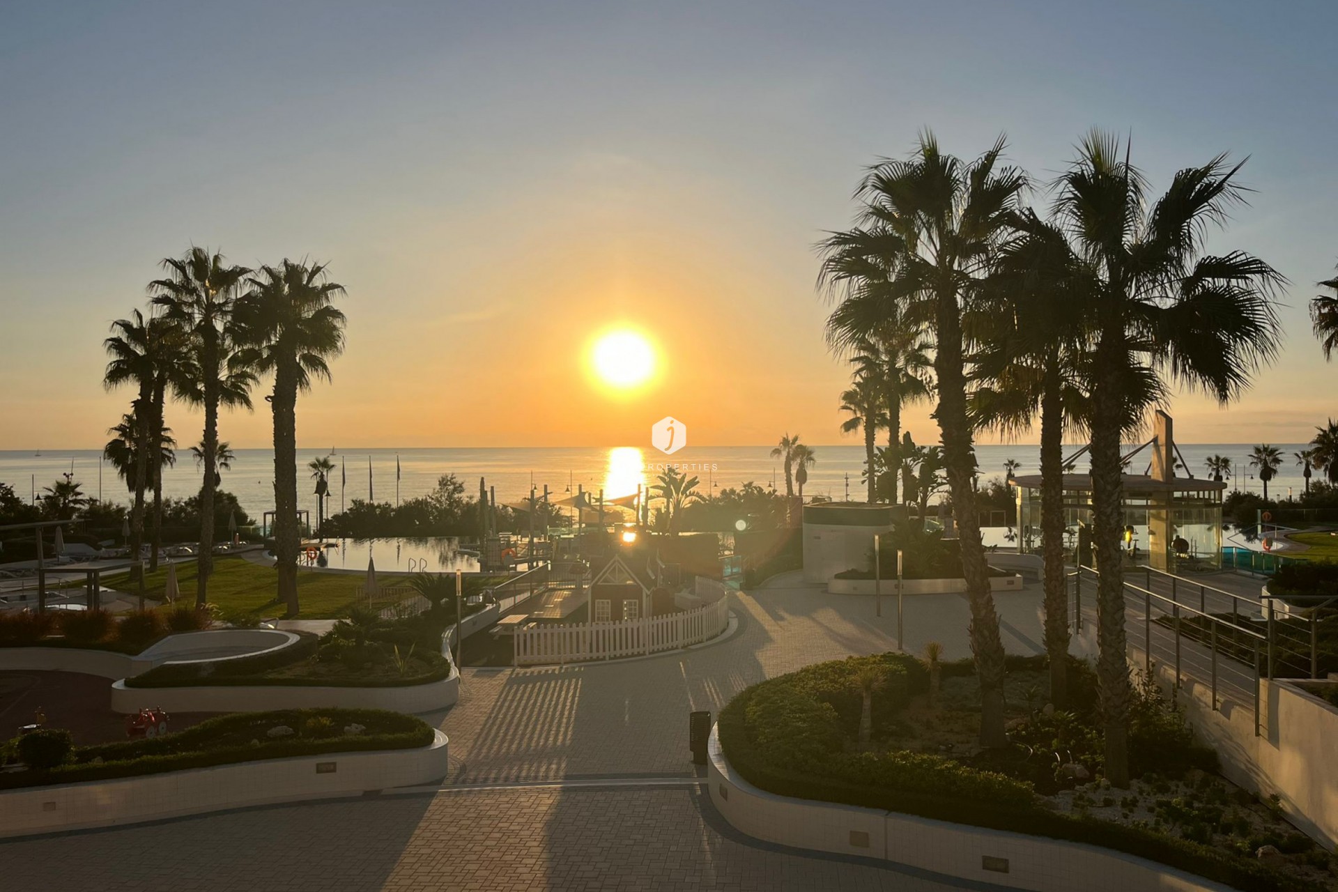 Aus zweiter Hand - Wohnung -
Punta Prima - Costa Blanca