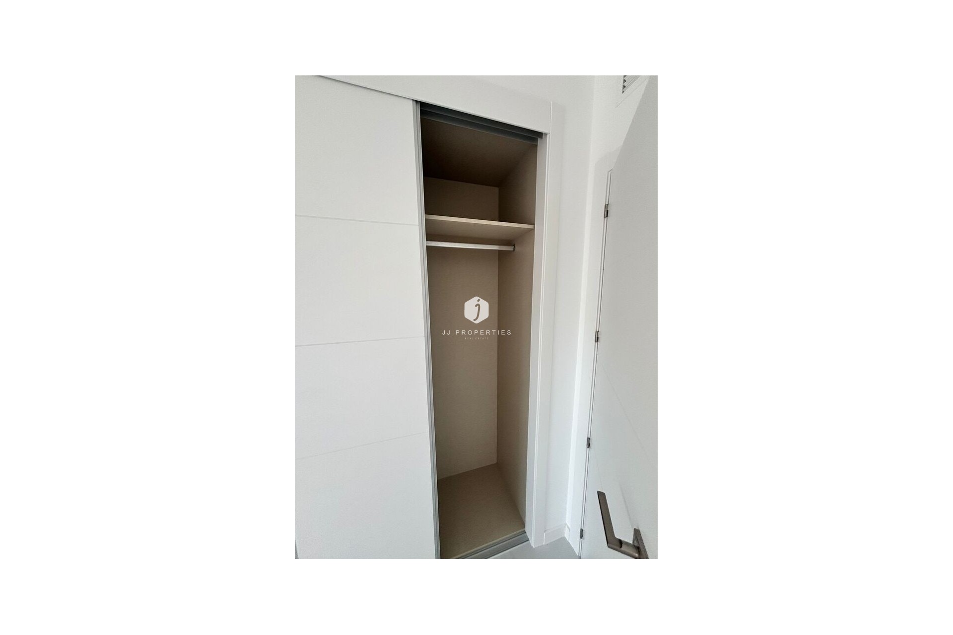 Aus zweiter Hand - Wohnung -
Punta Prima - Orihuela Costa