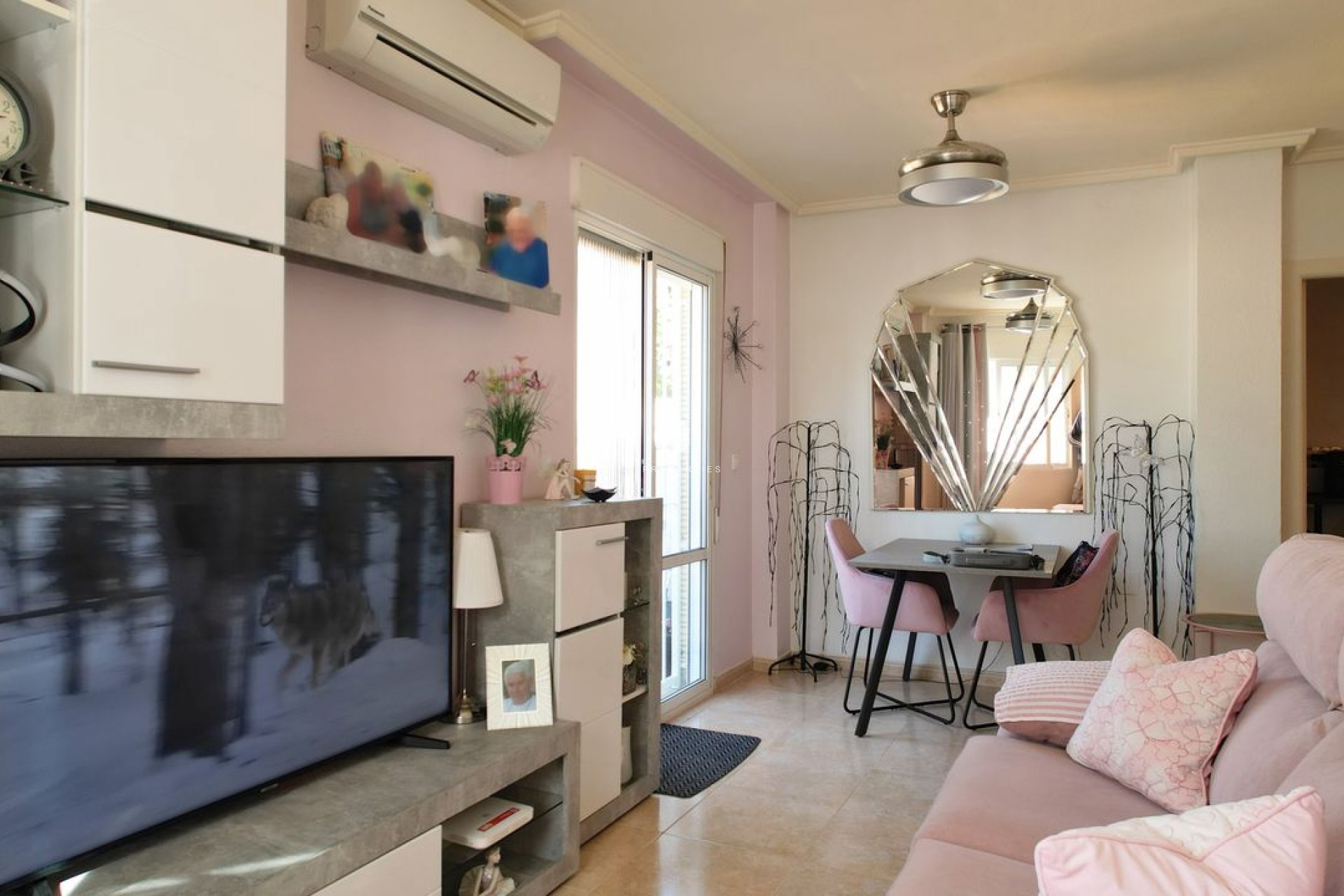 Aus zweiter Hand - Wohnung -
Rojales - Inland