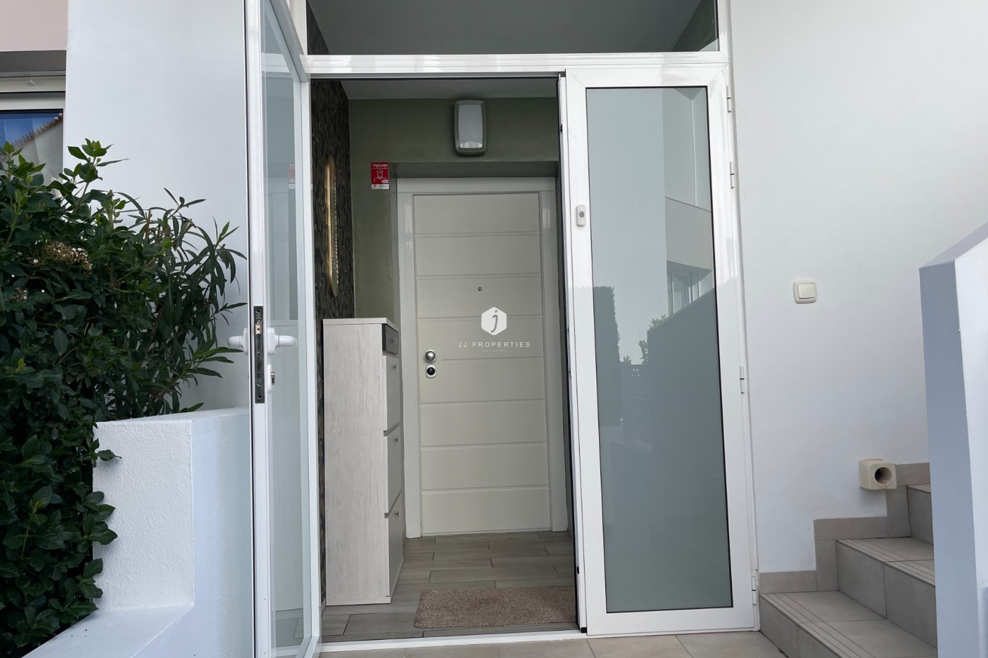 Aus zweiter Hand - Wohnung -
Rojales - Inland