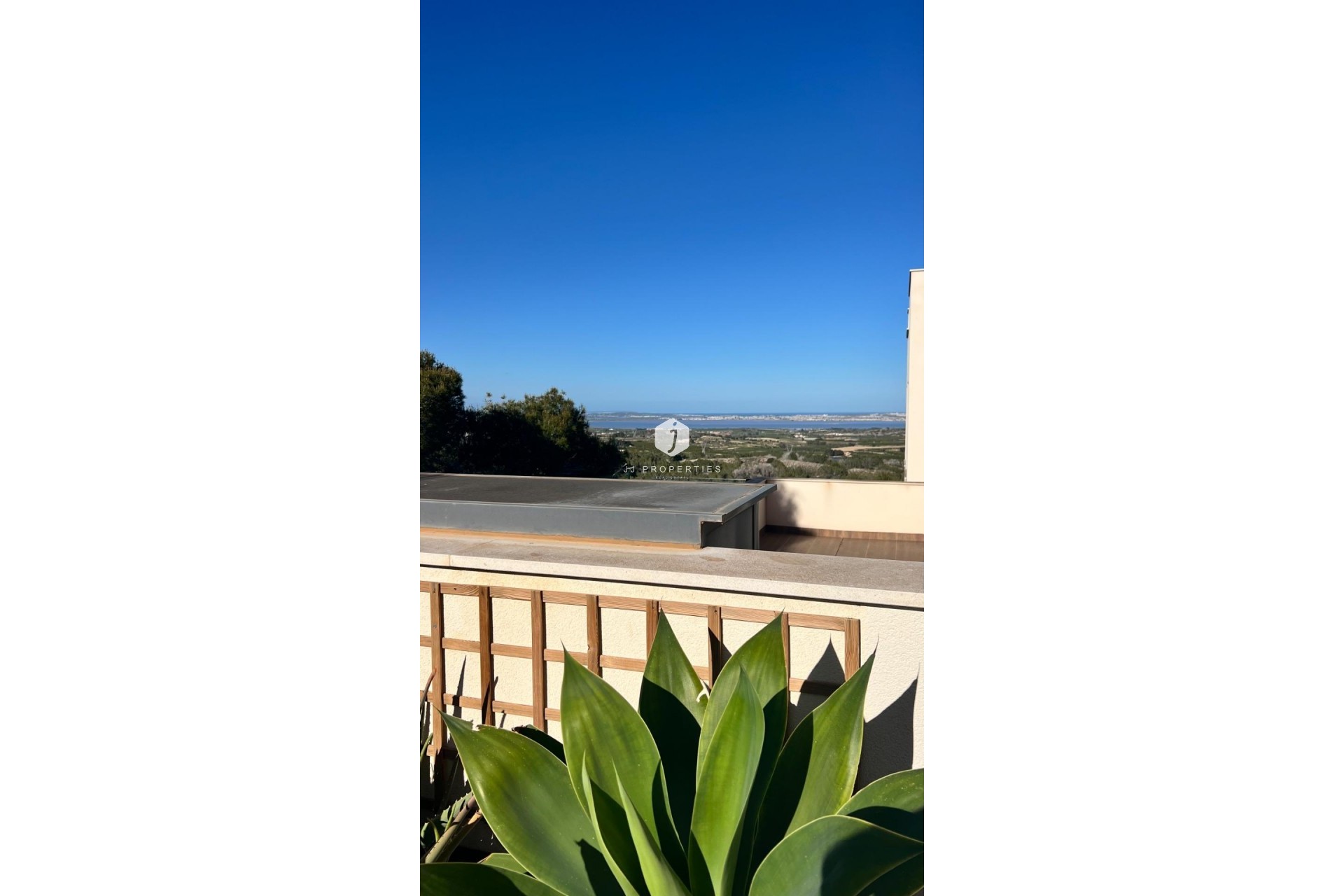 Aus zweiter Hand - Wohnung -
San Miguel de Salinas - Bellavista