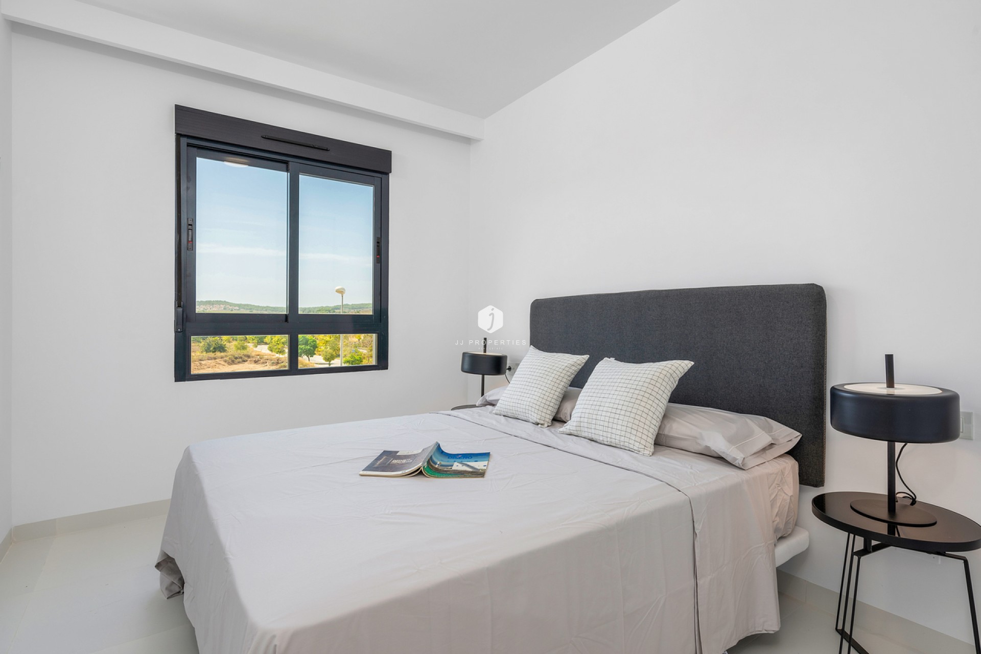 Aus zweiter Hand - Wohnung -
San Miguel de Salinas - Inland