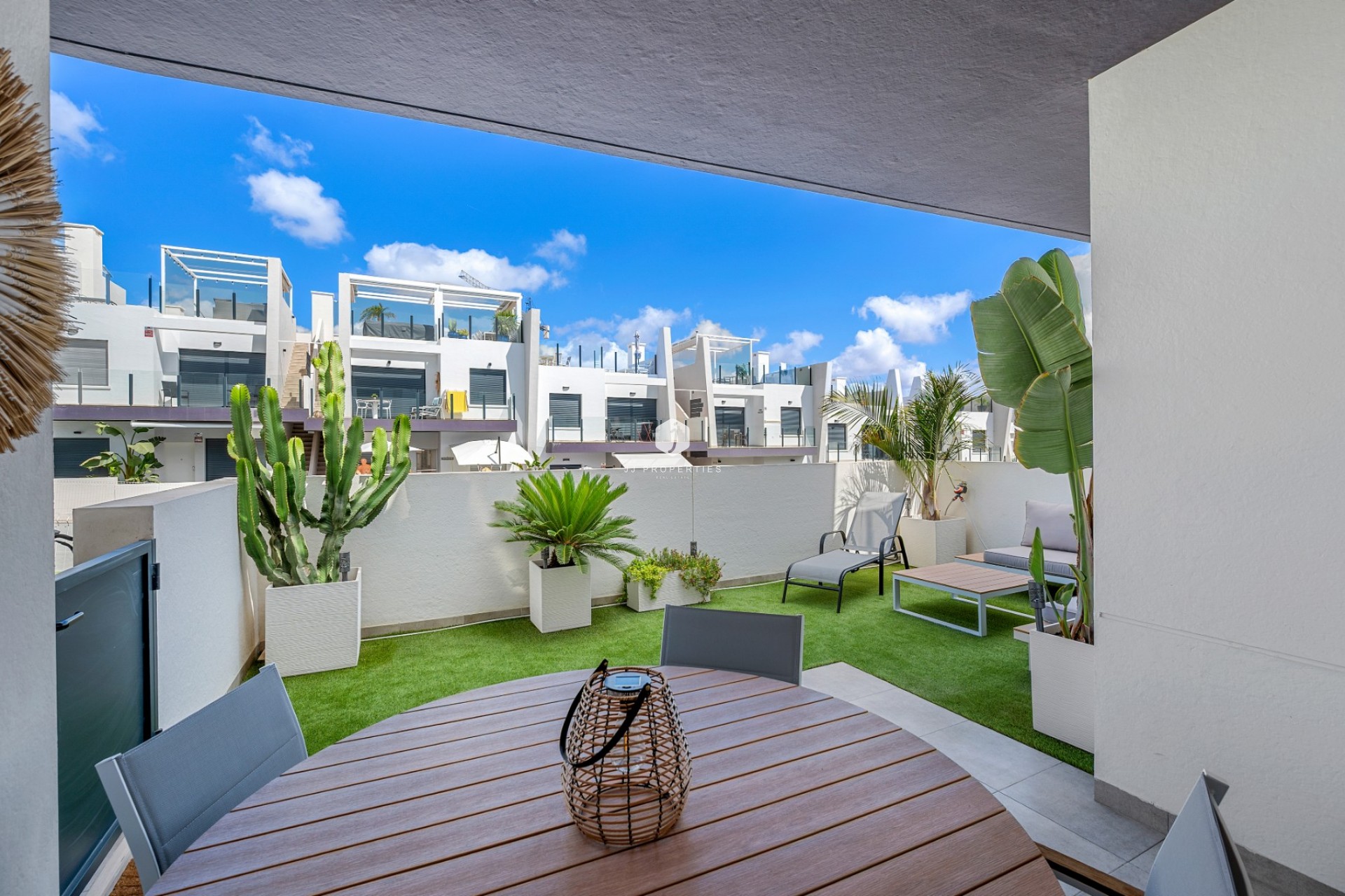 Aus zweiter Hand - Wohnung -
San Miguel de Salinas - Inland