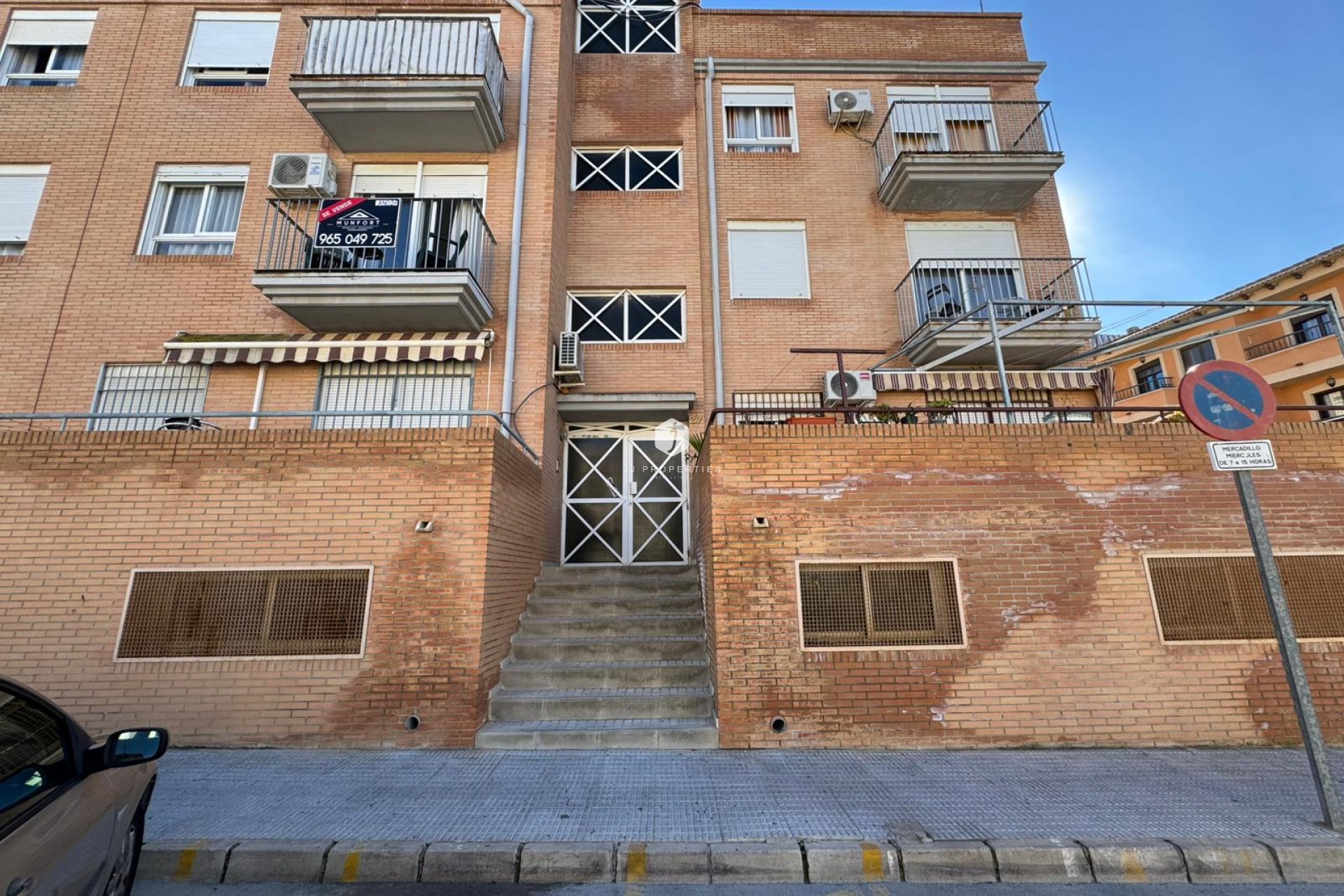 Aus zweiter Hand - Wohnung -
San Miguel de Salinas - Inland