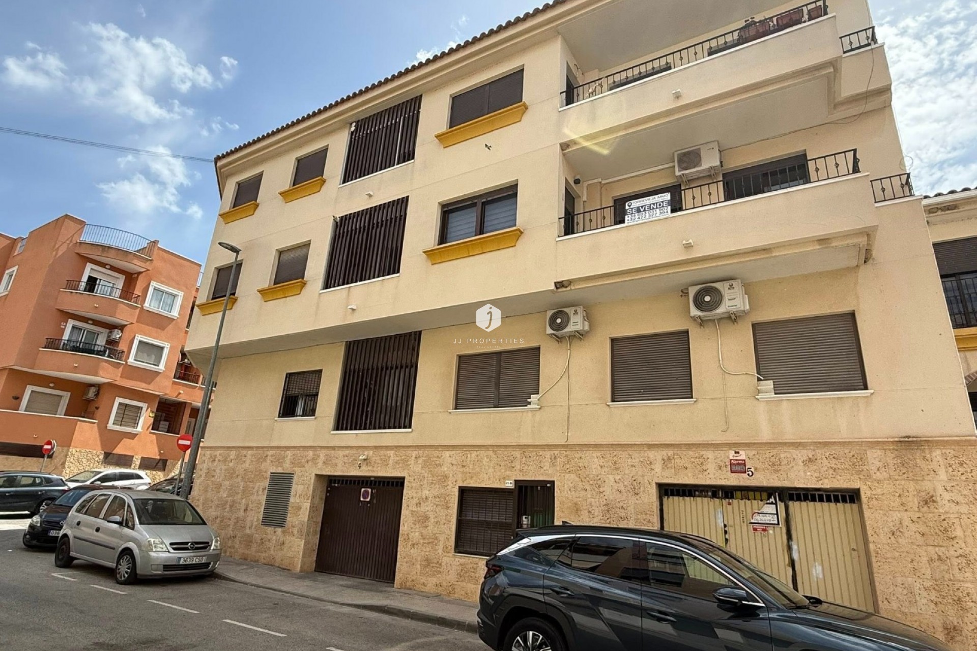 Aus zweiter Hand - Wohnung -
San Miguel de Salinas - Inland