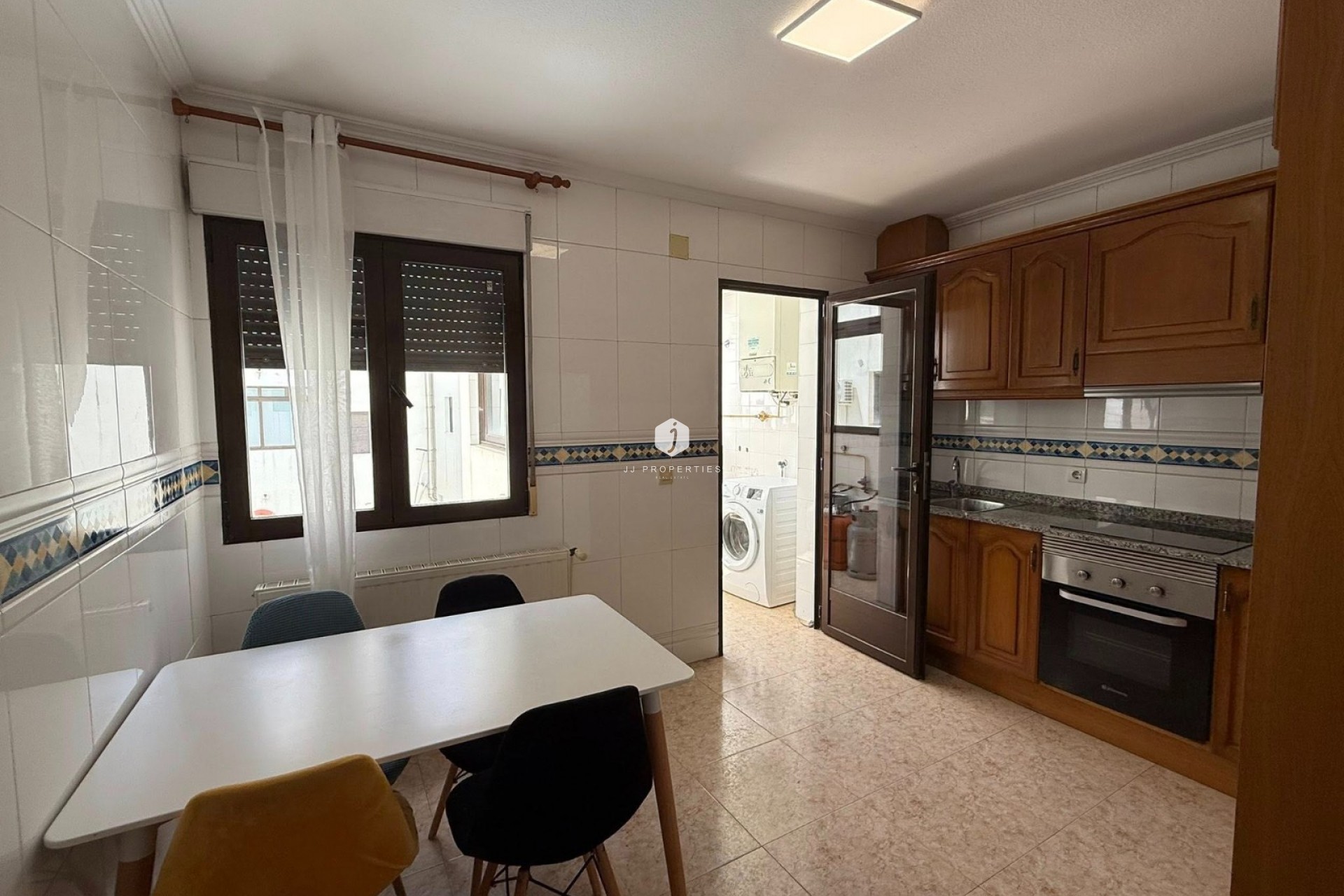 Aus zweiter Hand - Wohnung -
San Miguel de Salinas - Inland