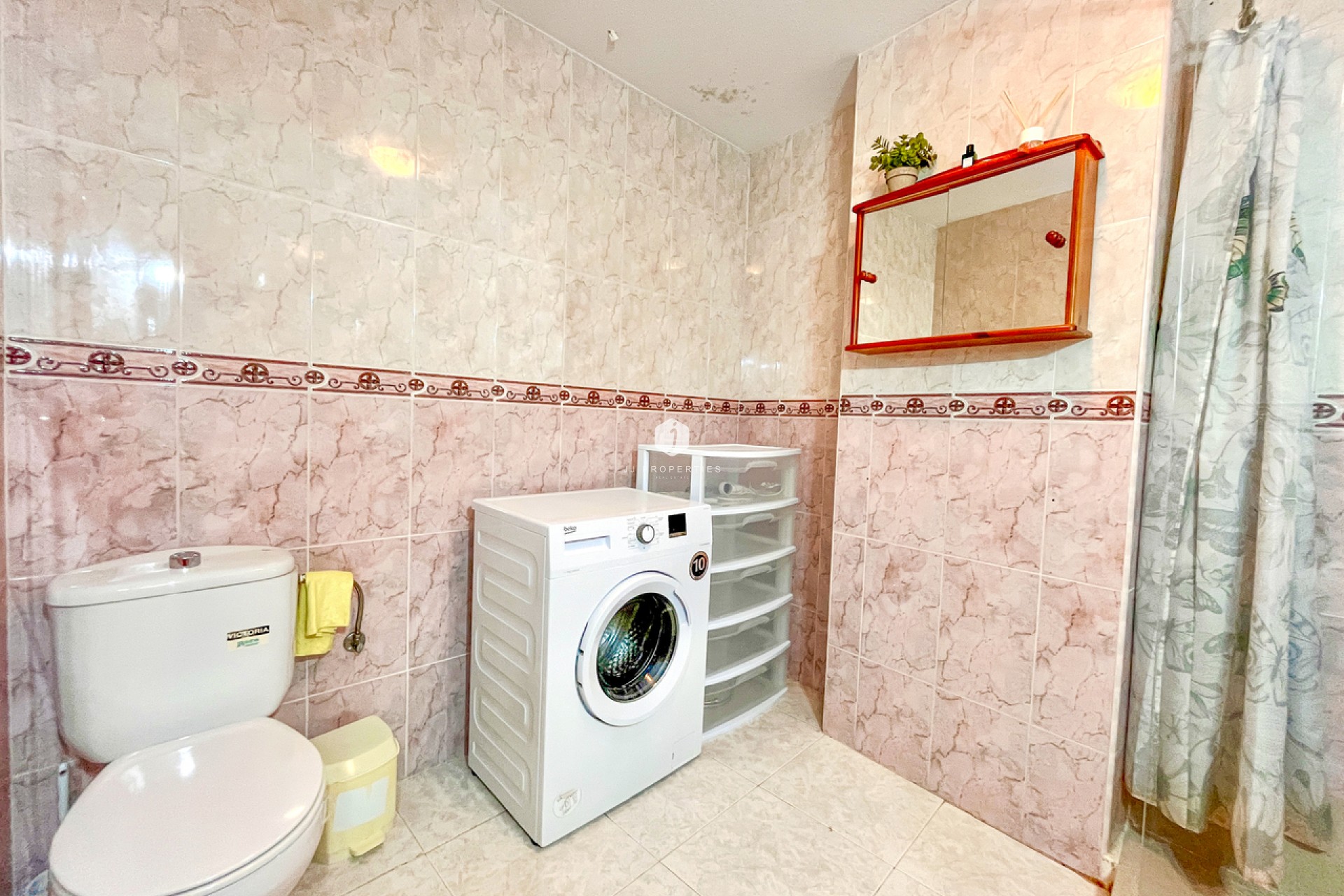 Aus zweiter Hand - Wohnung -
San Miguel de Salinas - Inland