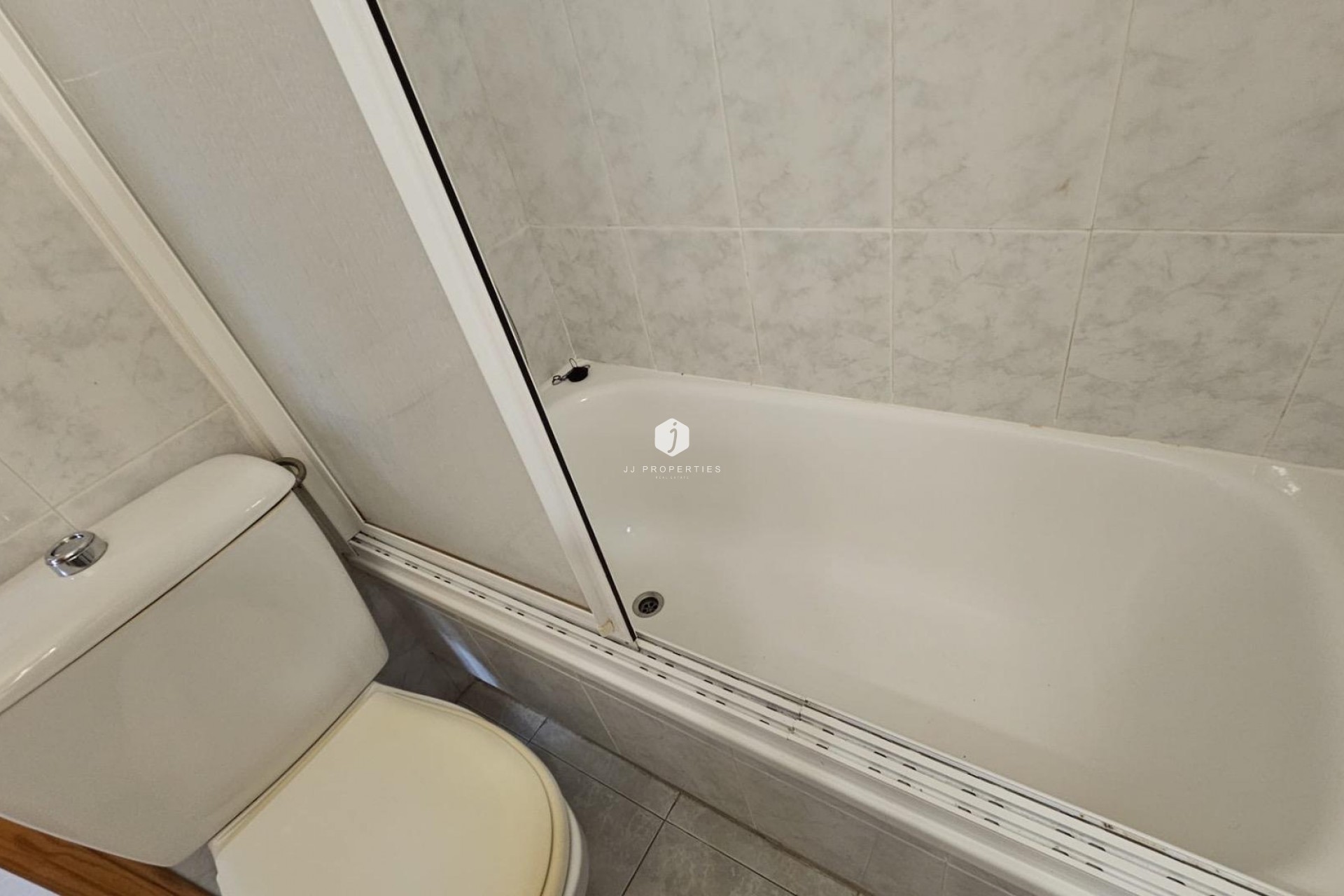 Aus zweiter Hand - Wohnung -
Torrevieja - Acequion