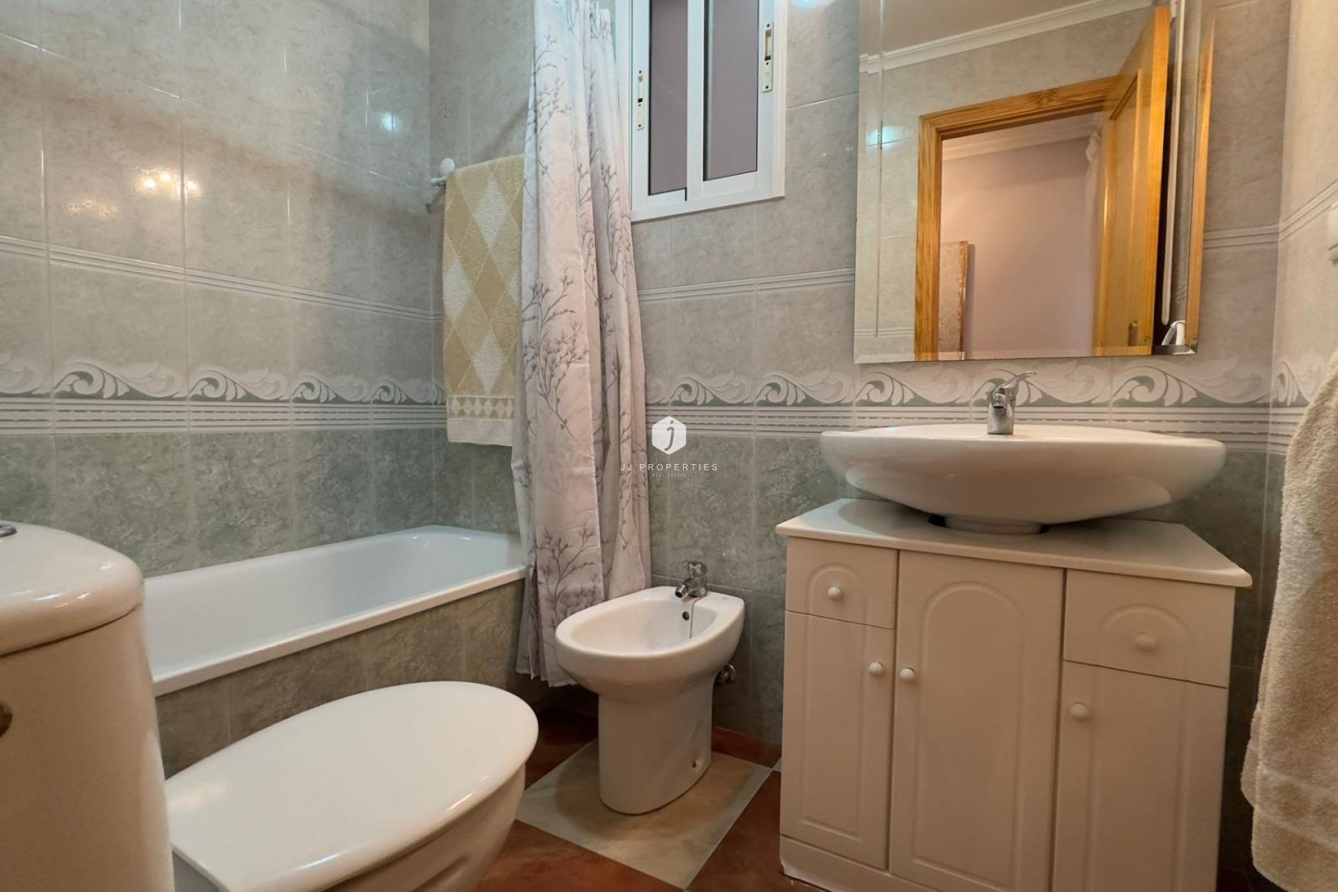 Aus zweiter Hand - Wohnung -
Torrevieja - Acequion