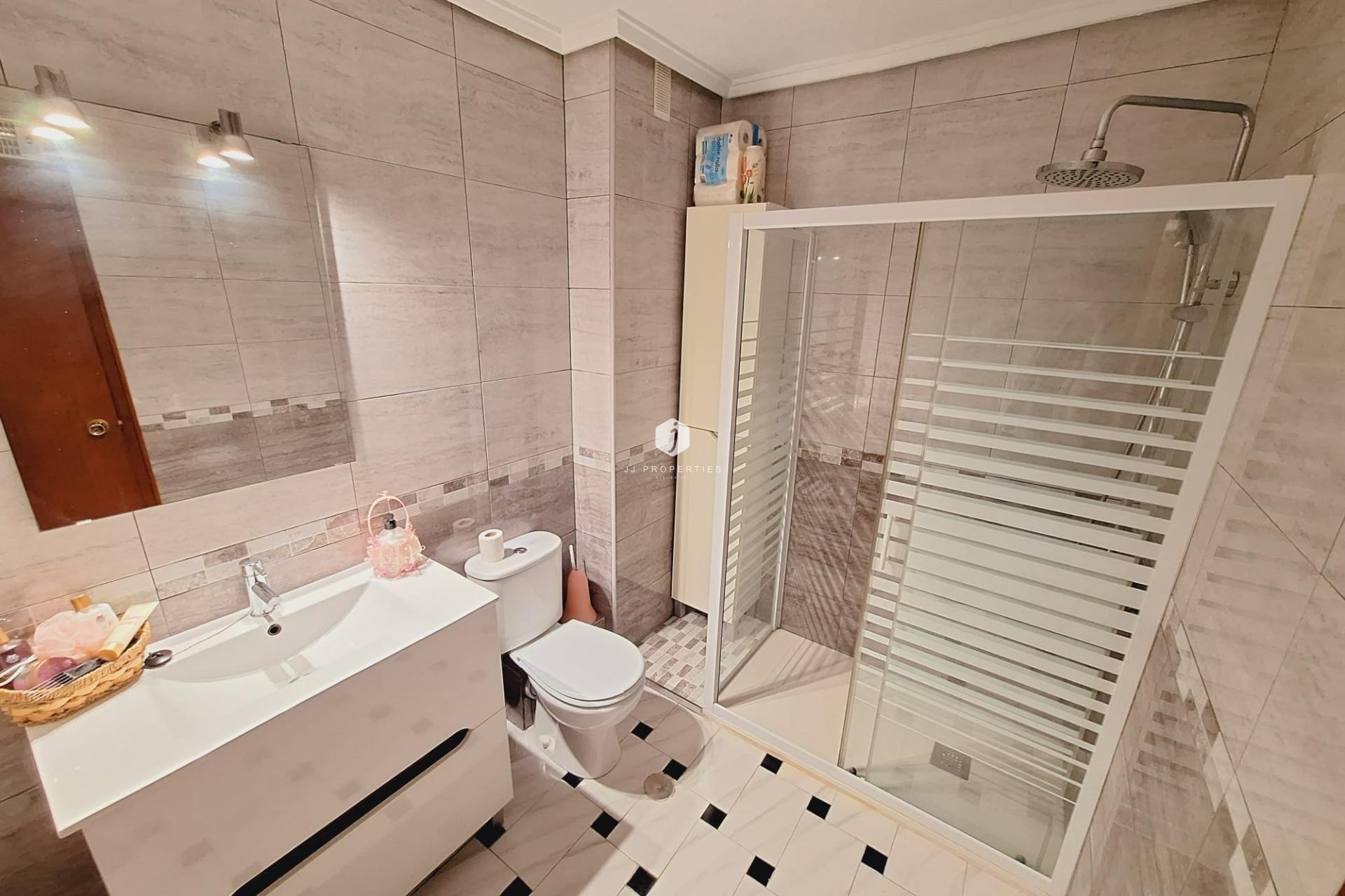 Aus zweiter Hand - Wohnung -
Torrevieja - Acequion
