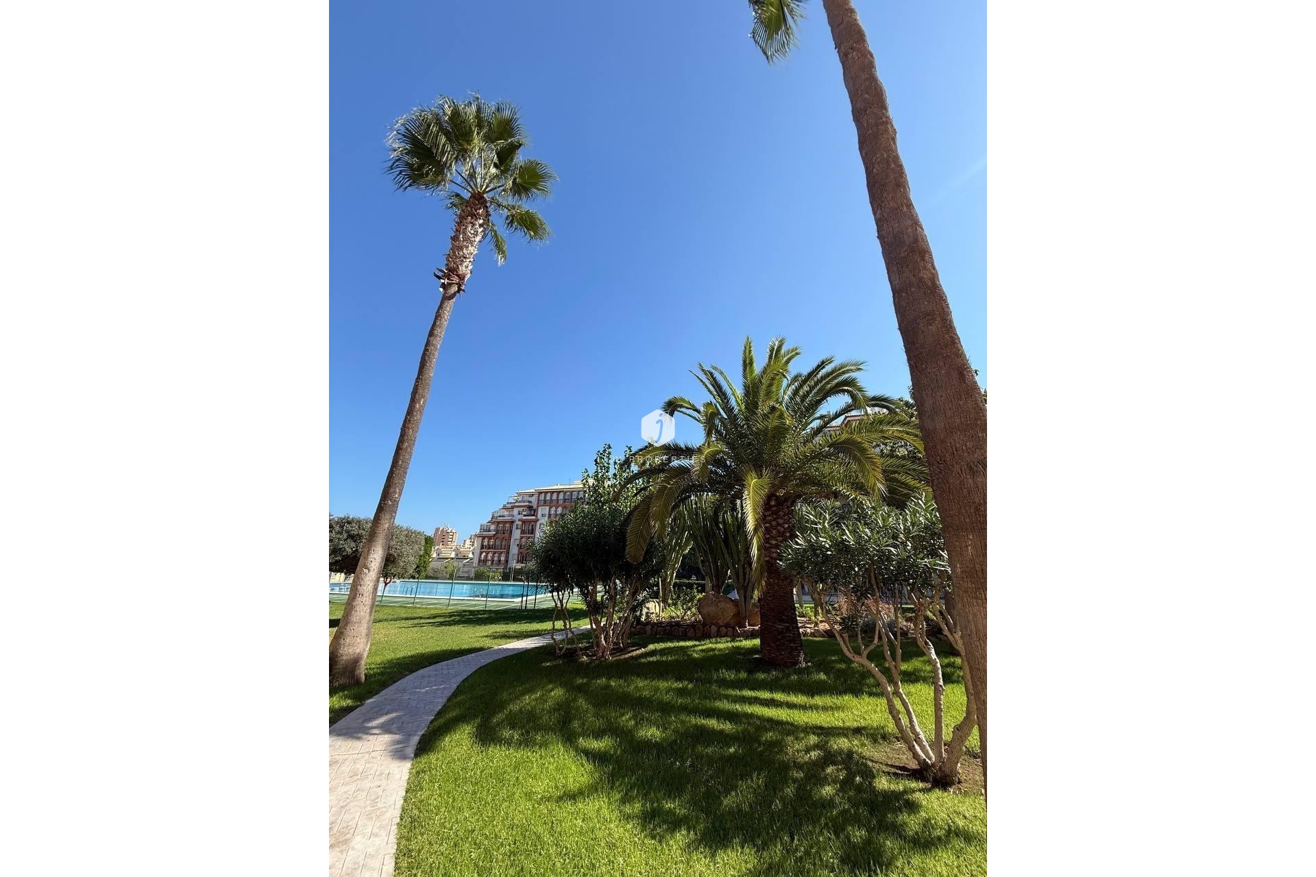 Aus zweiter Hand - Wohnung -
Torrevieja - Aguas Nuevas 2