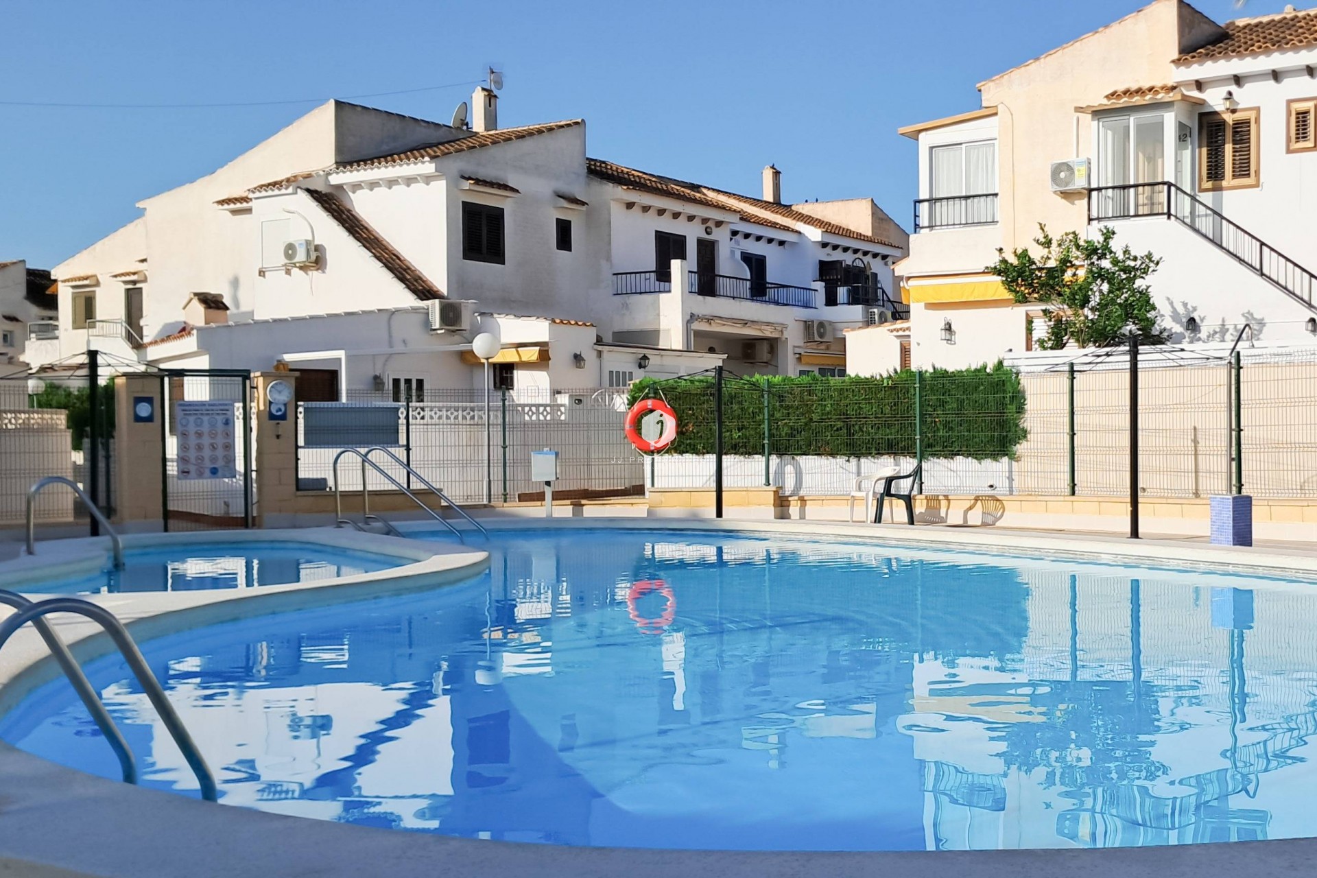 Aus zweiter Hand - Wohnung -
Torrevieja - Aguas Nuevas 2