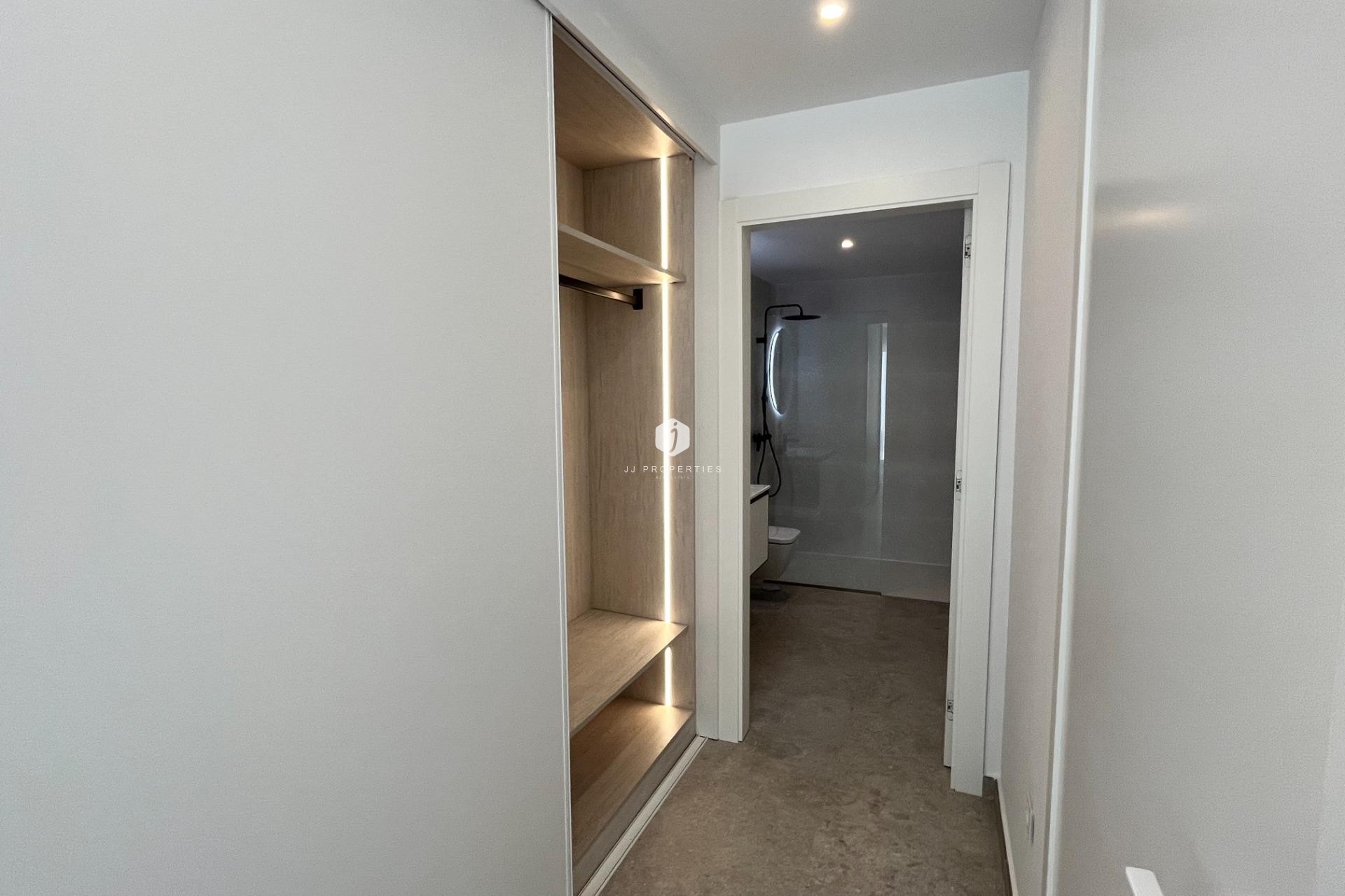 Aus zweiter Hand - Wohnung -
Torrevieja - aguas nuevas