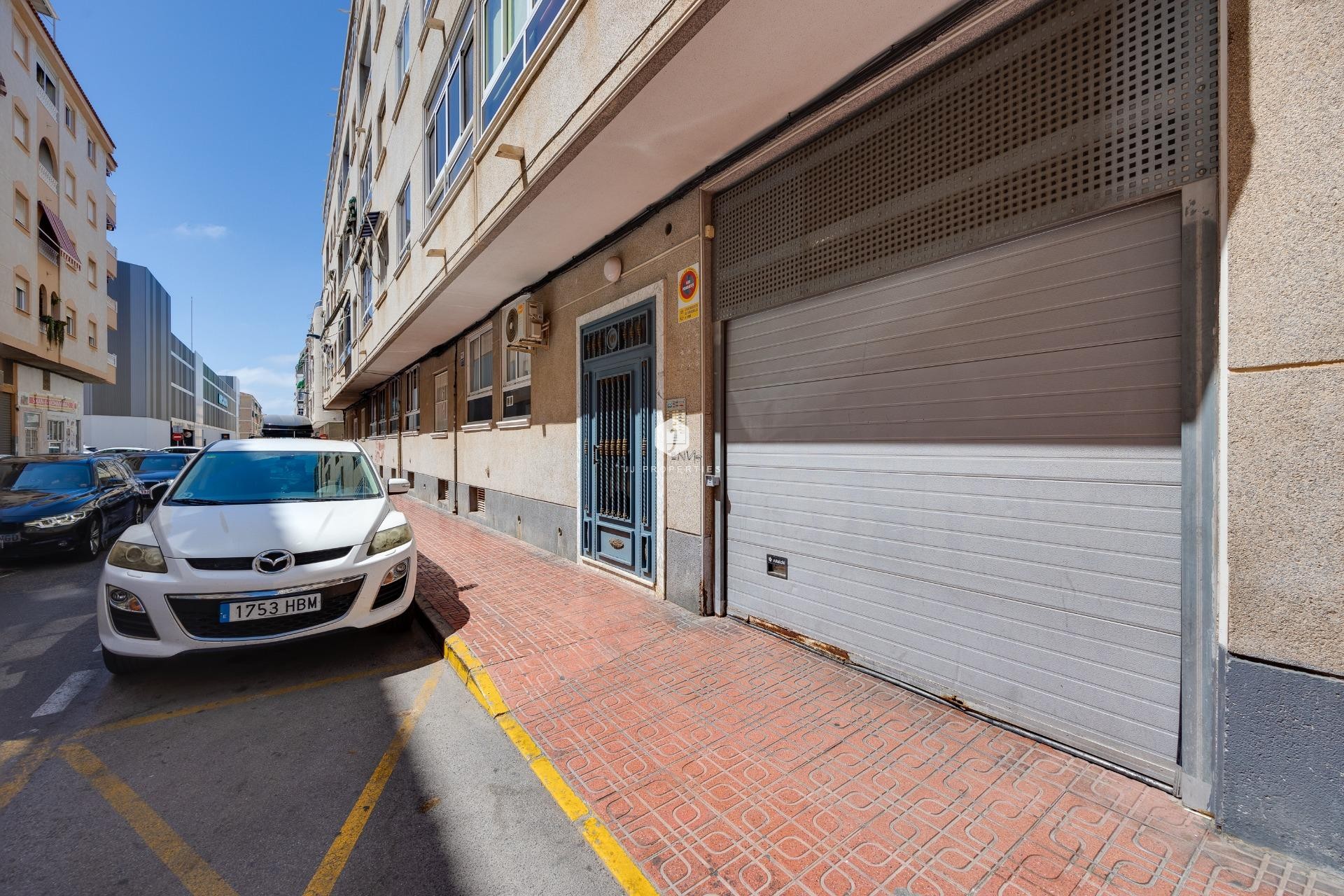Aus zweiter Hand - Wohnung -
Torrevieja - Antonio Machado