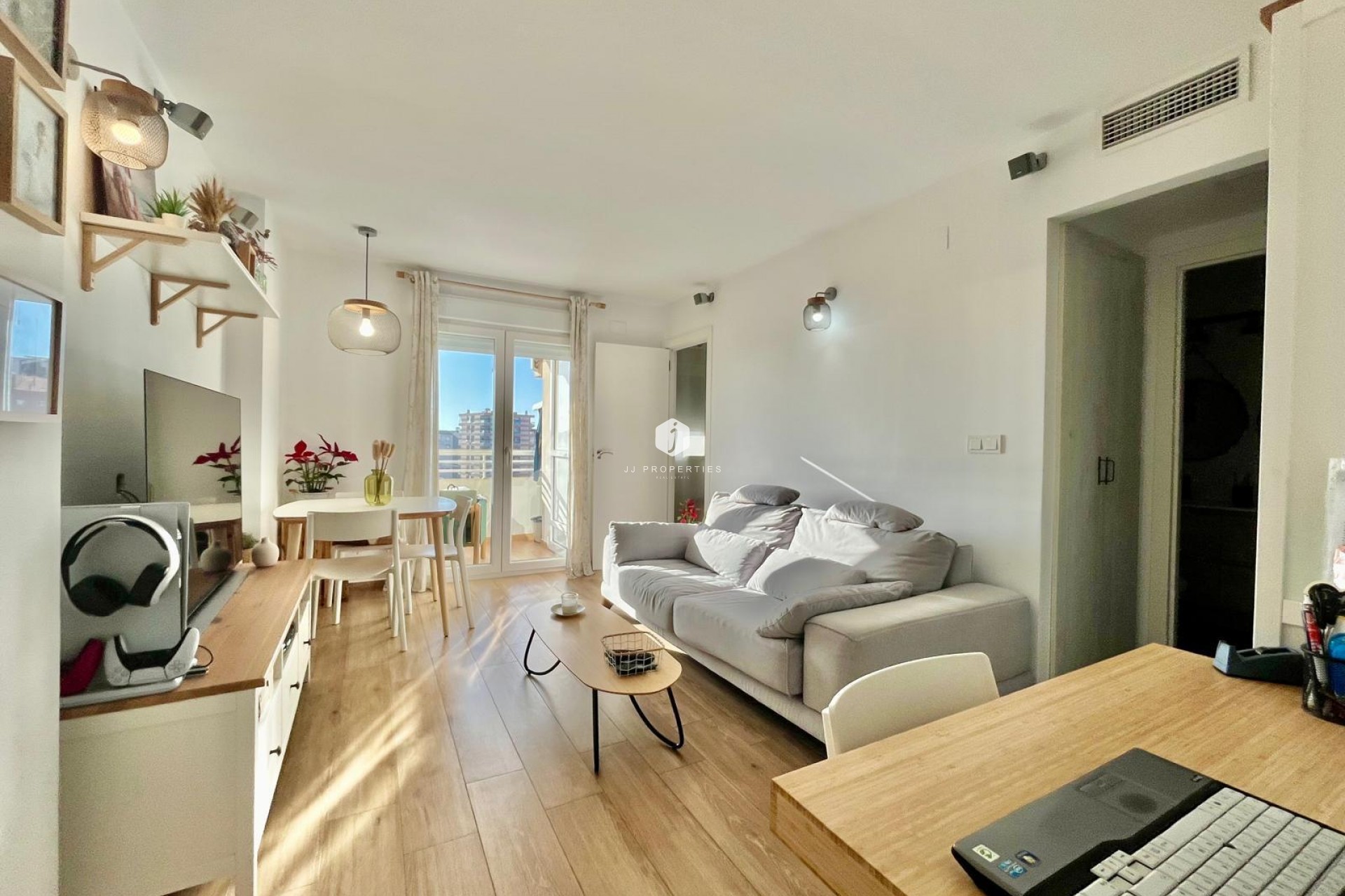 Aus zweiter Hand - Wohnung -
Torrevieja - Calas blanca