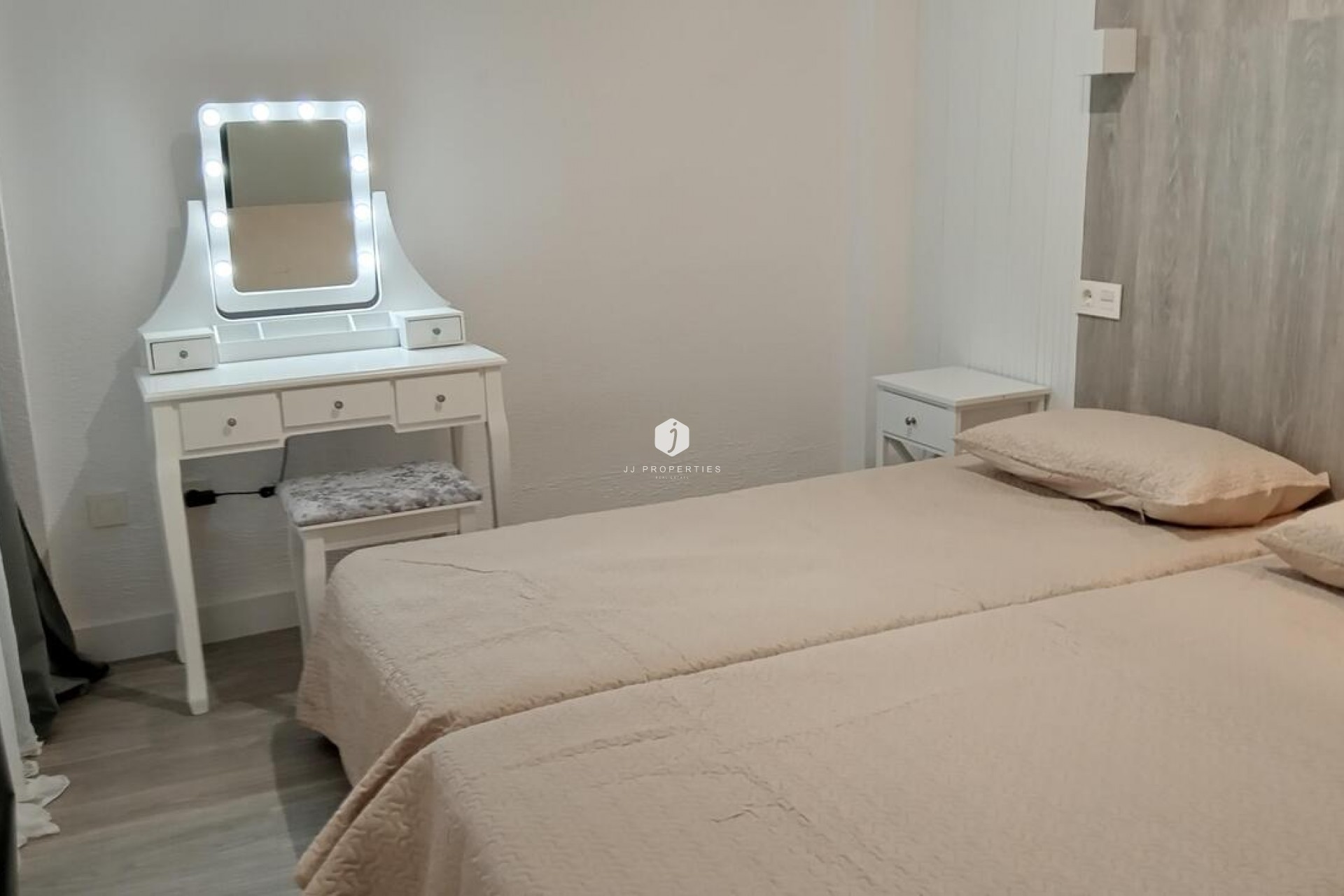 Aus zweiter Hand - Wohnung -
Torrevieja - CENTRE