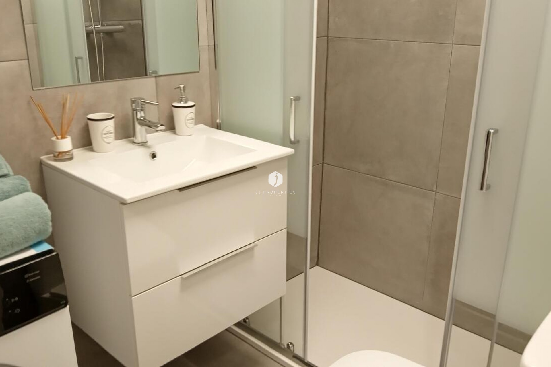 Aus zweiter Hand - Wohnung -
Torrevieja - CENTRE