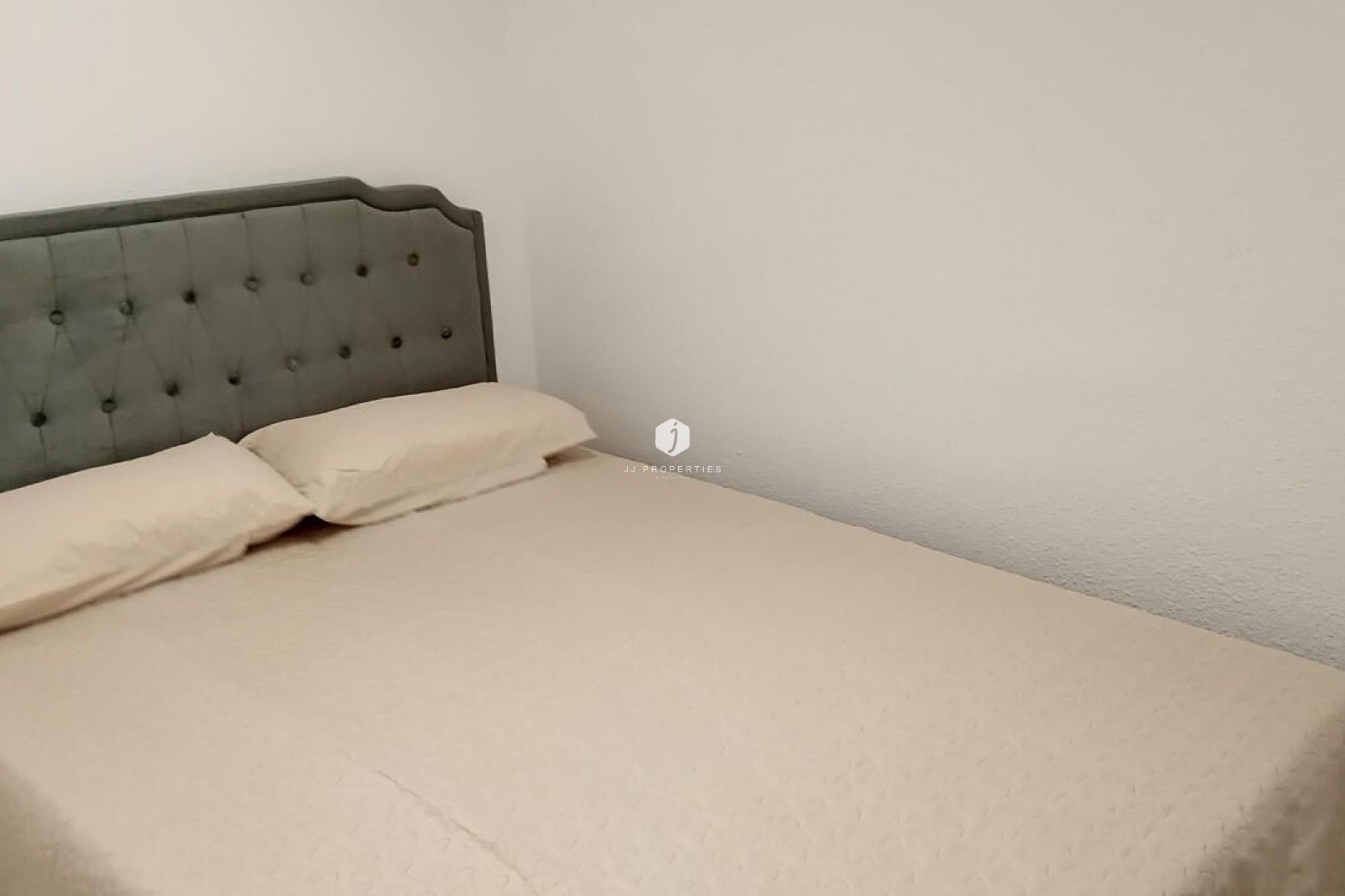 Aus zweiter Hand - Wohnung -
Torrevieja - CENTRE