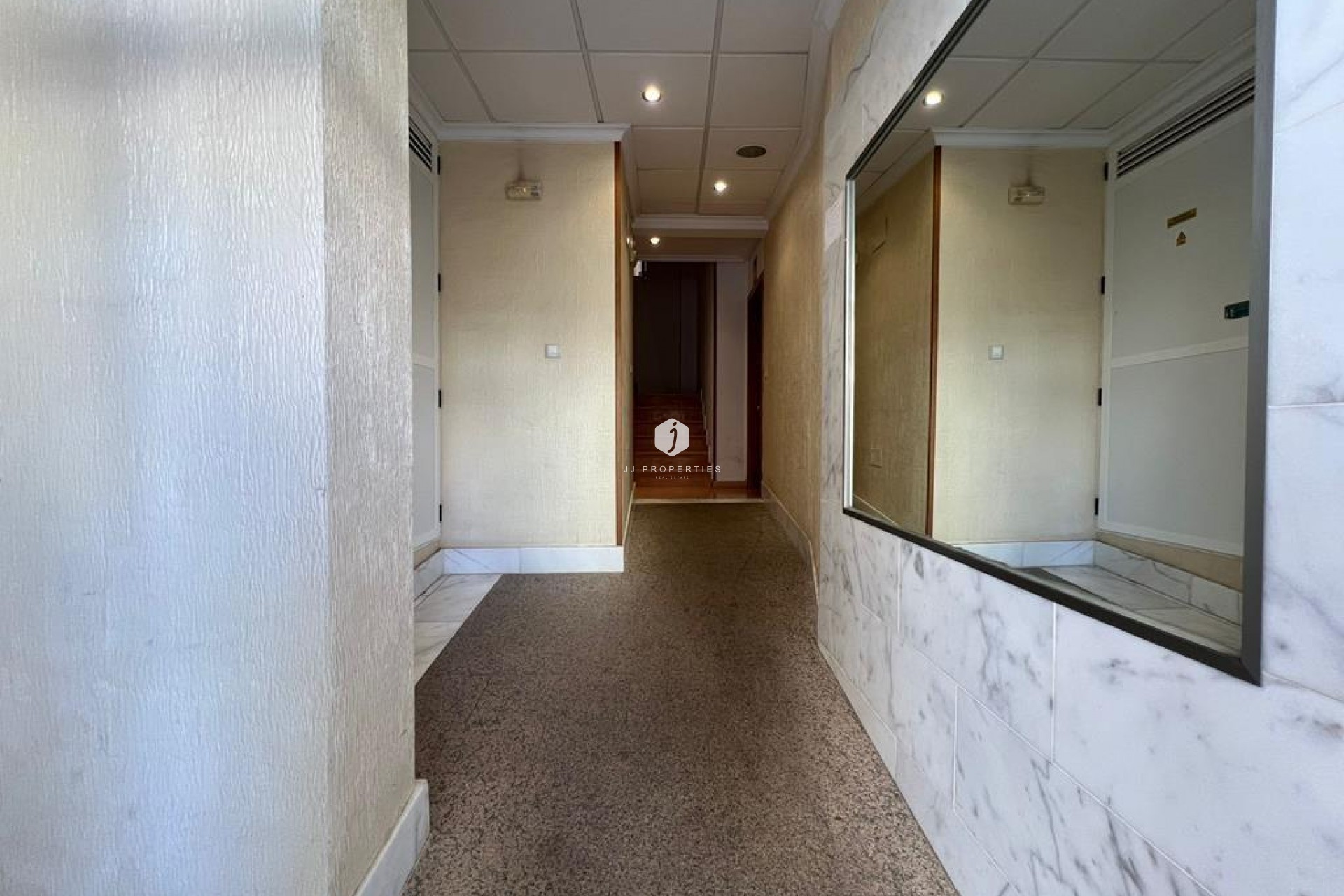 Aus zweiter Hand - Wohnung -
Torrevieja - CENTRO CASCO URBANO