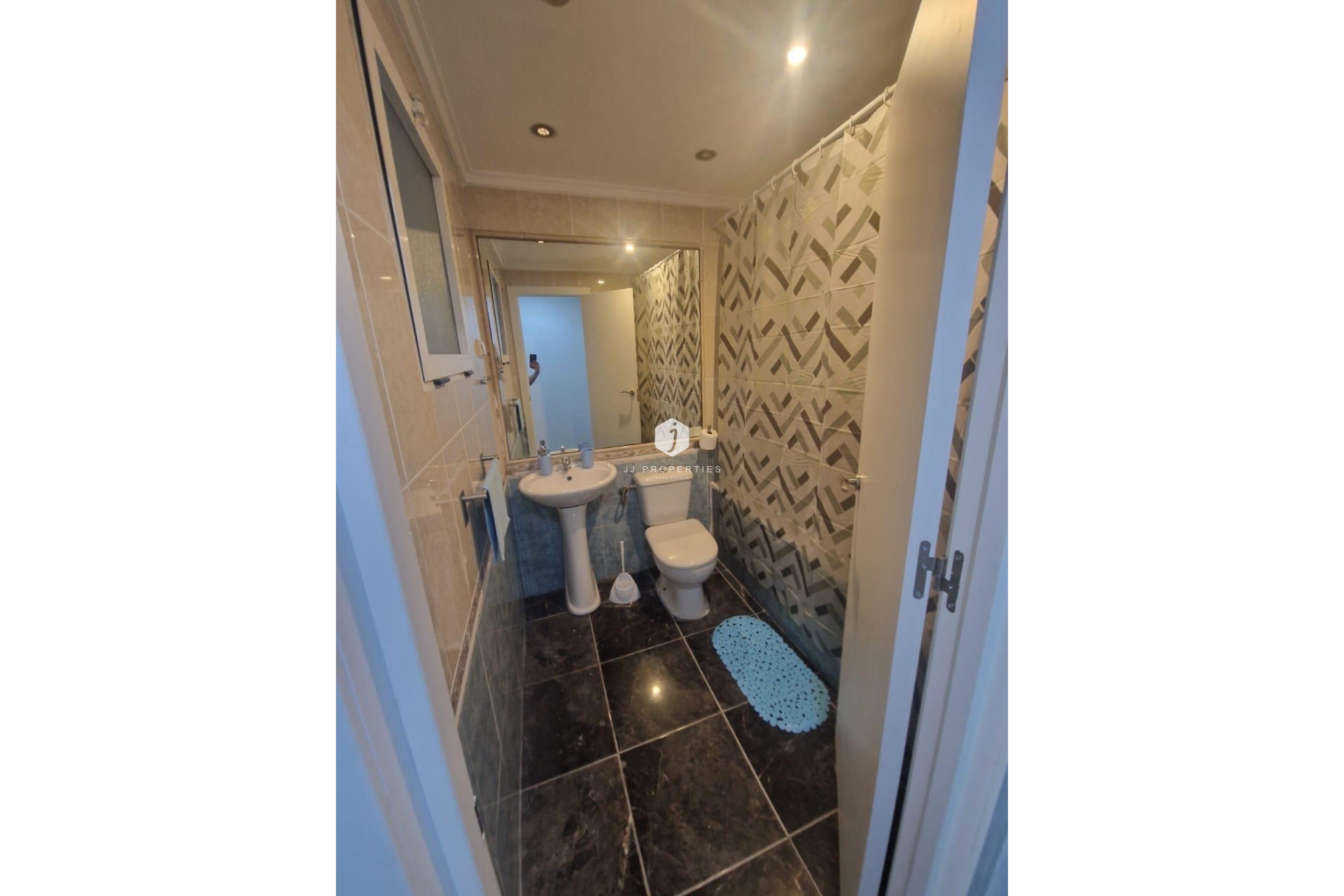 Aus zweiter Hand - Wohnung -
Torrevieja - Centro - Muelle Pesquero