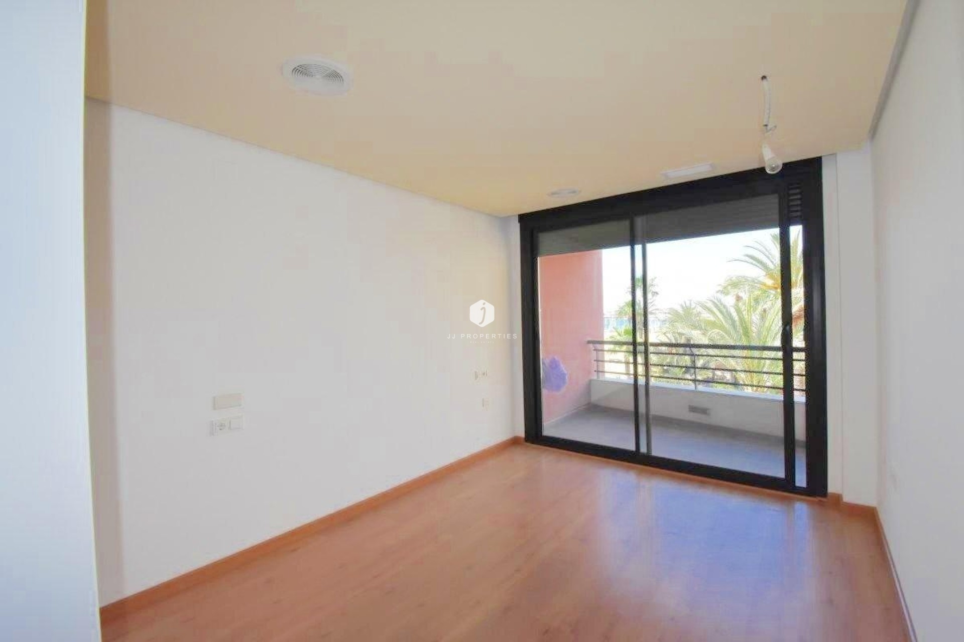 Aus zweiter Hand - Wohnung -
Torrevieja - Centro - Muelle Pesquero