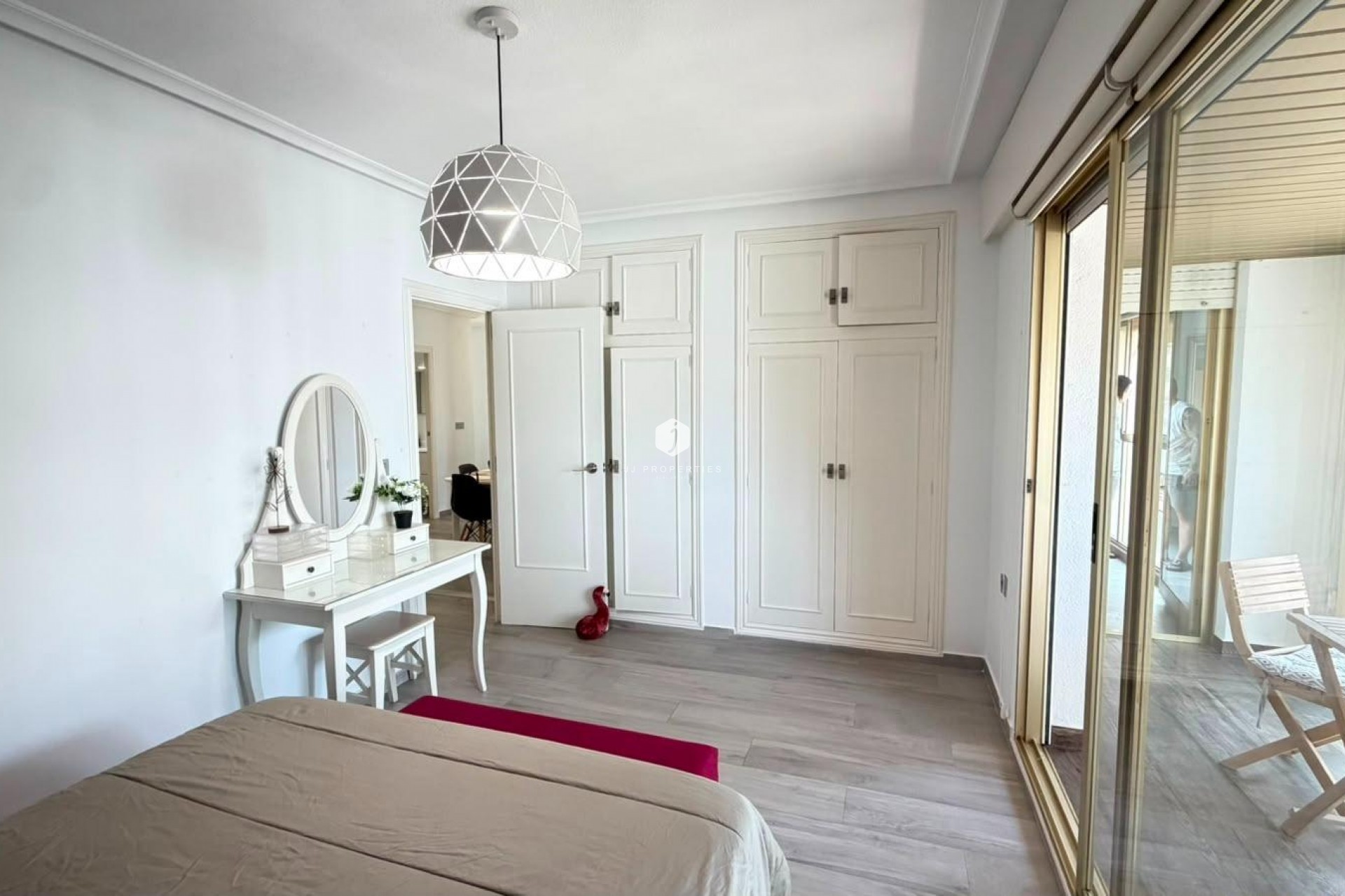 Aus zweiter Hand - Wohnung -
Torrevieja - Centro - Muelle Pesquero