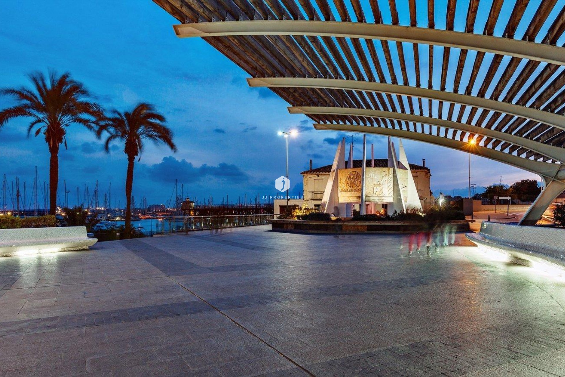 Aus zweiter Hand - Wohnung -
Torrevieja - Centro - Muelle Pesquero