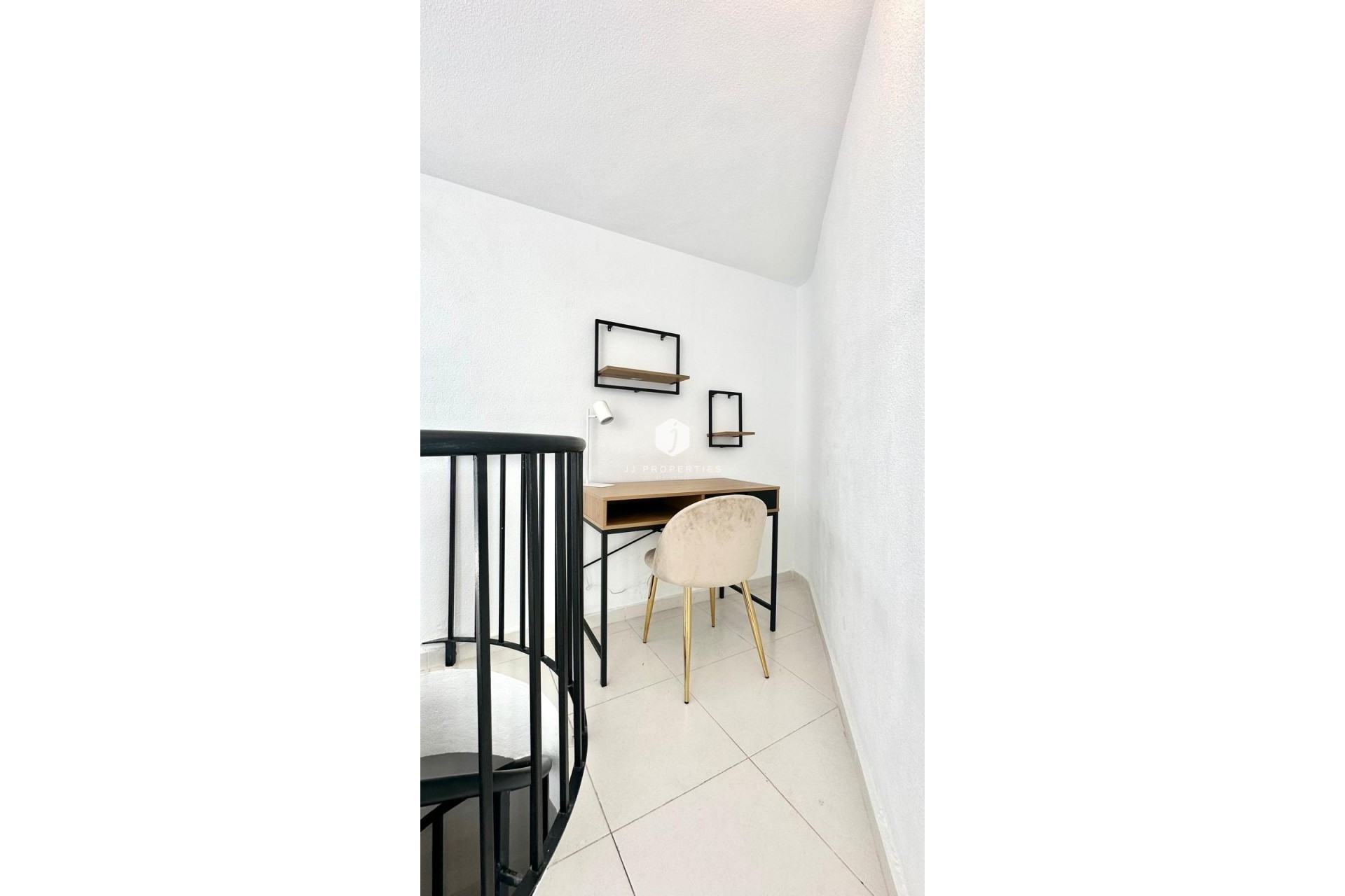 Aus zweiter Hand - Wohnung -
Torrevieja - Centro