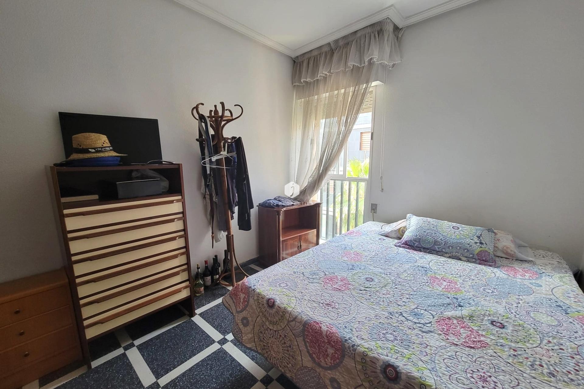 Aus zweiter Hand - Wohnung -
Torrevieja - Centro