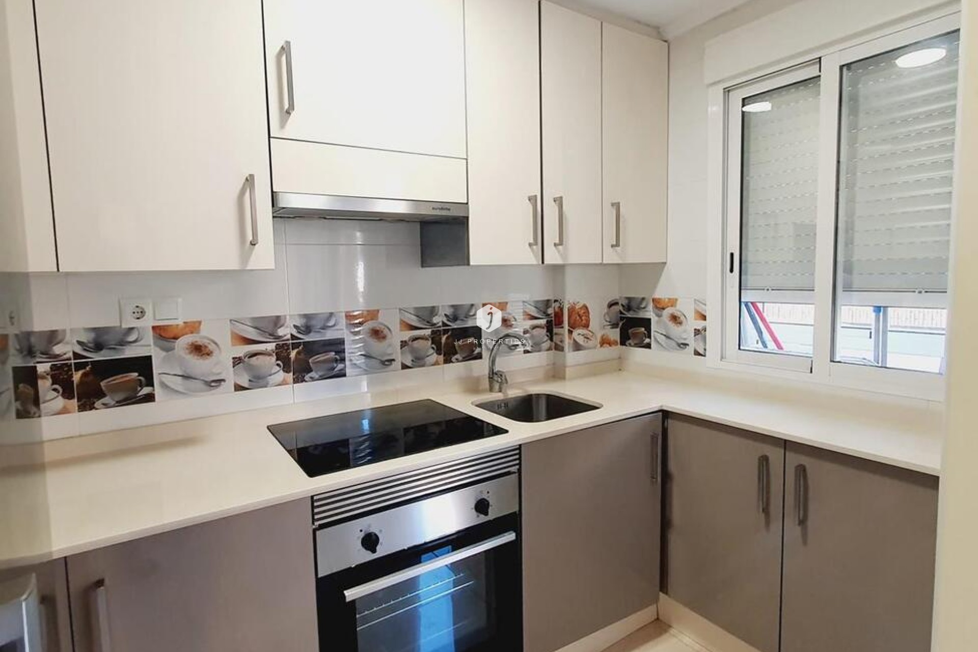 Aus zweiter Hand - Wohnung -
Torrevieja - Centro