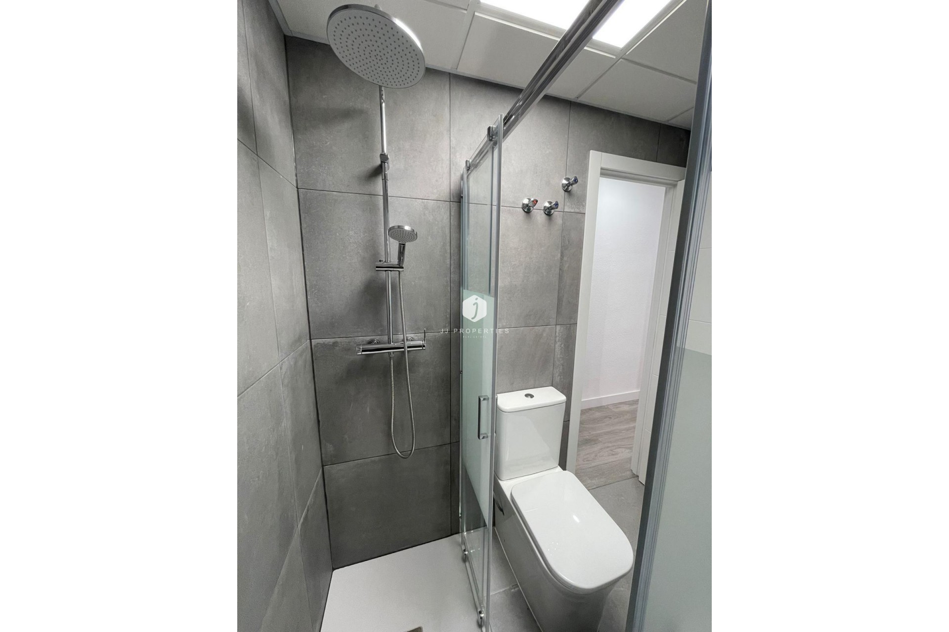 Aus zweiter Hand - Wohnung -
Torrevieja - Centro