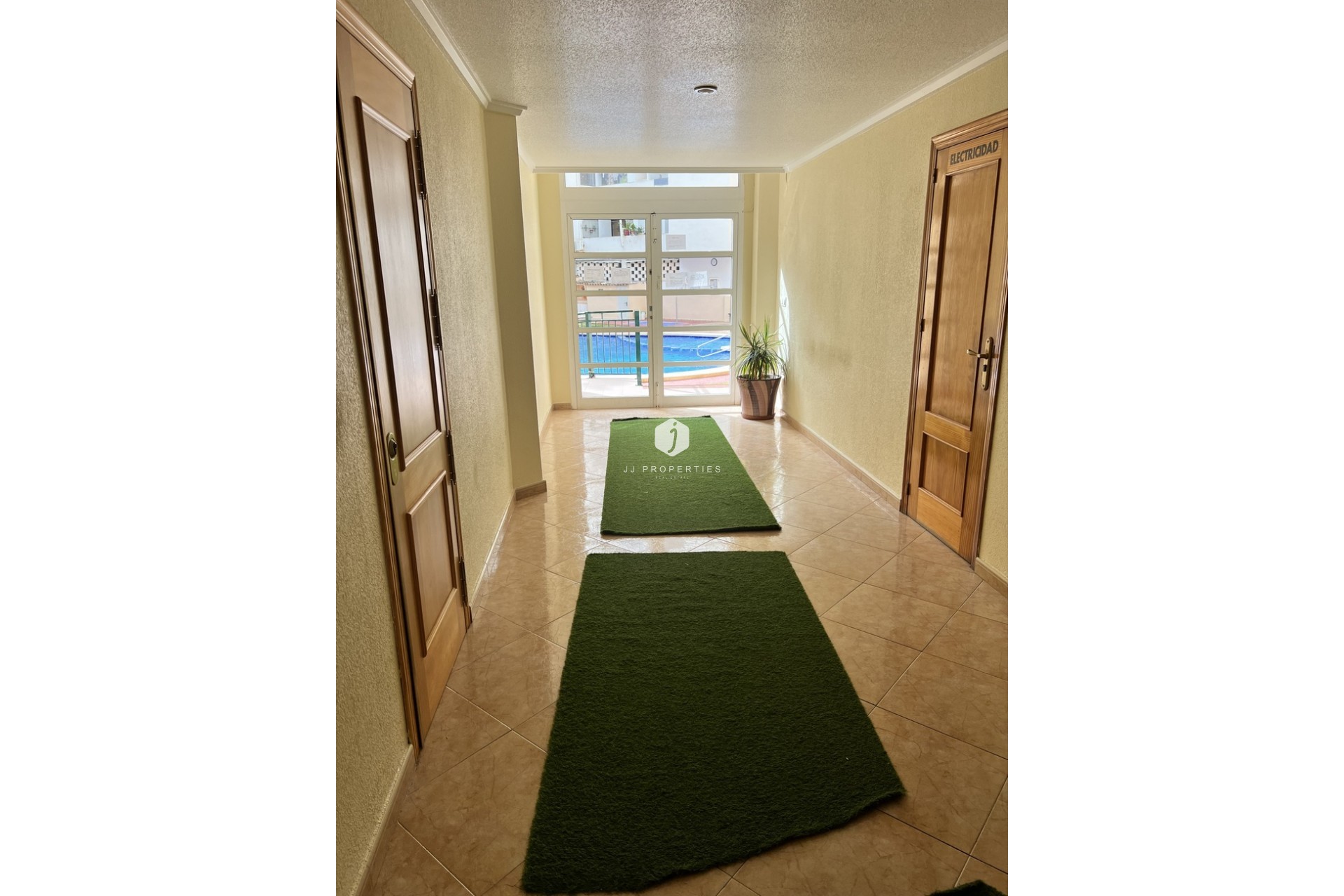 Aus zweiter Hand - Wohnung -
Torrevieja - Centro