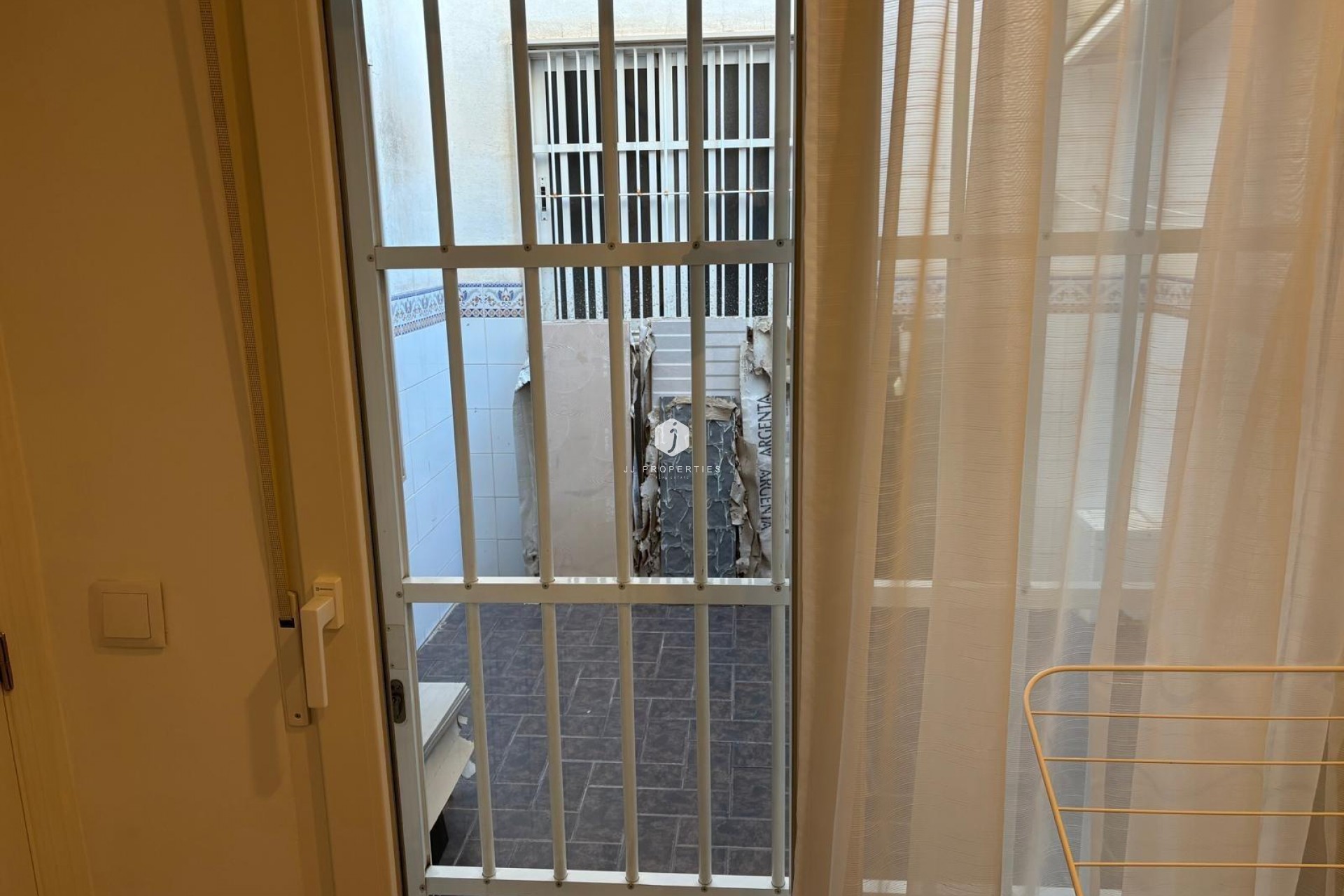 Aus zweiter Hand - Wohnung -
Torrevieja - Centro