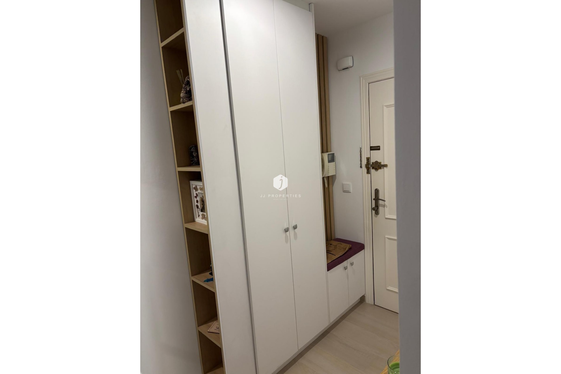 Aus zweiter Hand - Wohnung -
Torrevieja - Centro