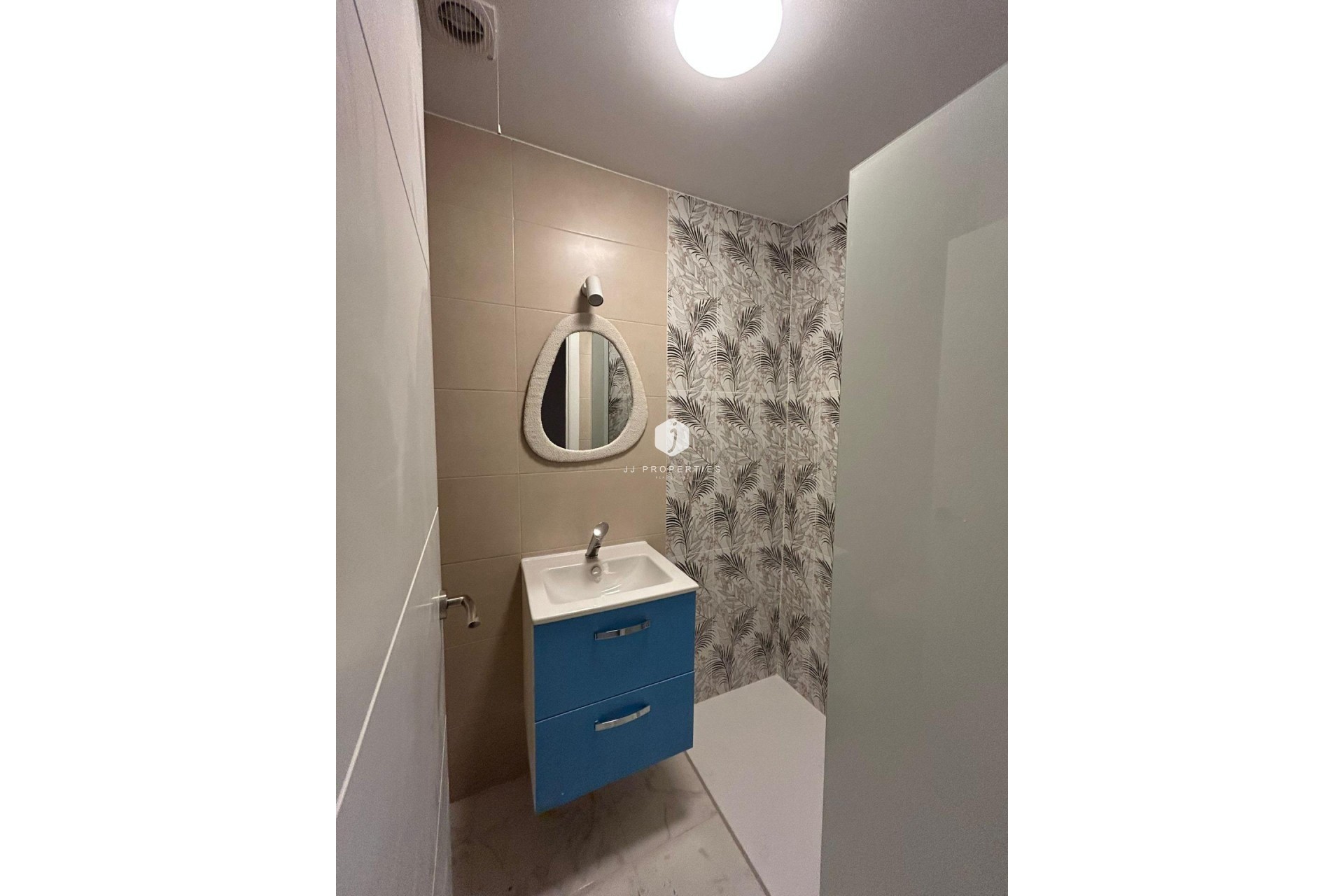 Aus zweiter Hand - Wohnung -
Torrevieja - Centro