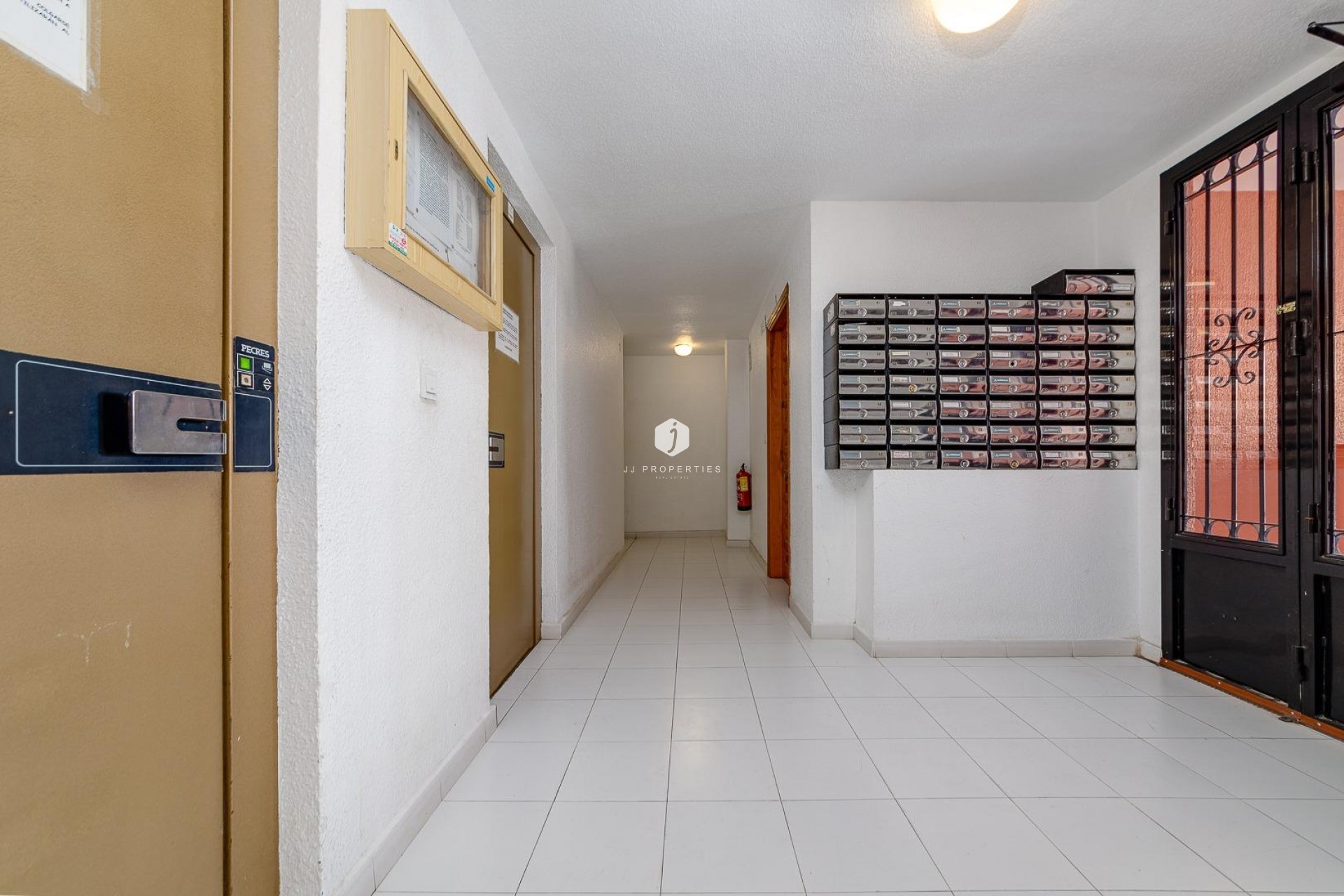 Aus zweiter Hand - Wohnung -
Torrevieja - Centro