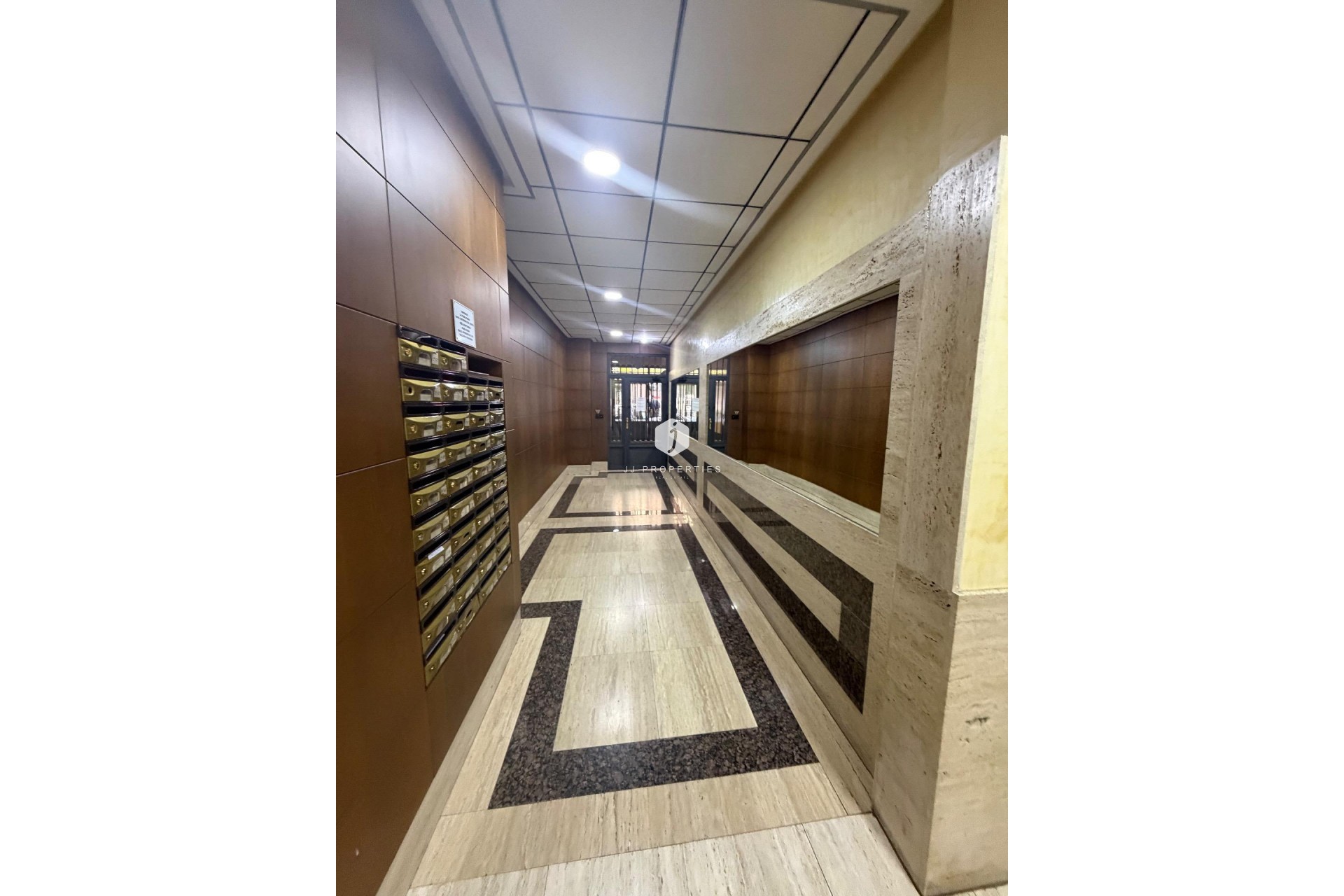 Aus zweiter Hand - Wohnung -
Torrevieja - Centro