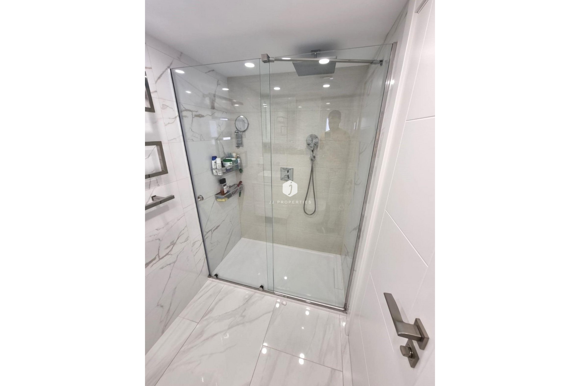 Aus zweiter Hand - Wohnung -
Torrevieja - Centro