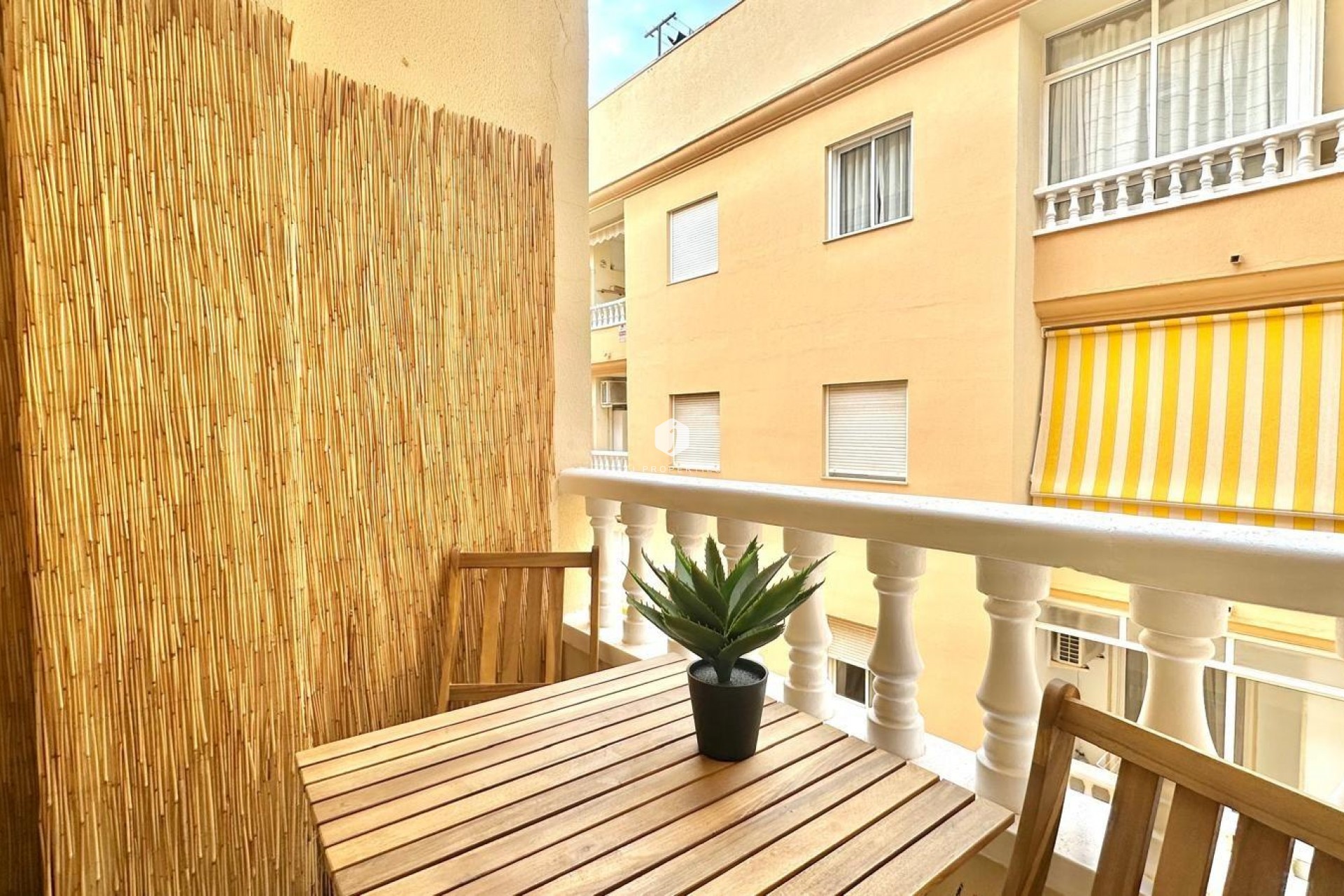 Aus zweiter Hand - Wohnung -
Torrevieja - Centro