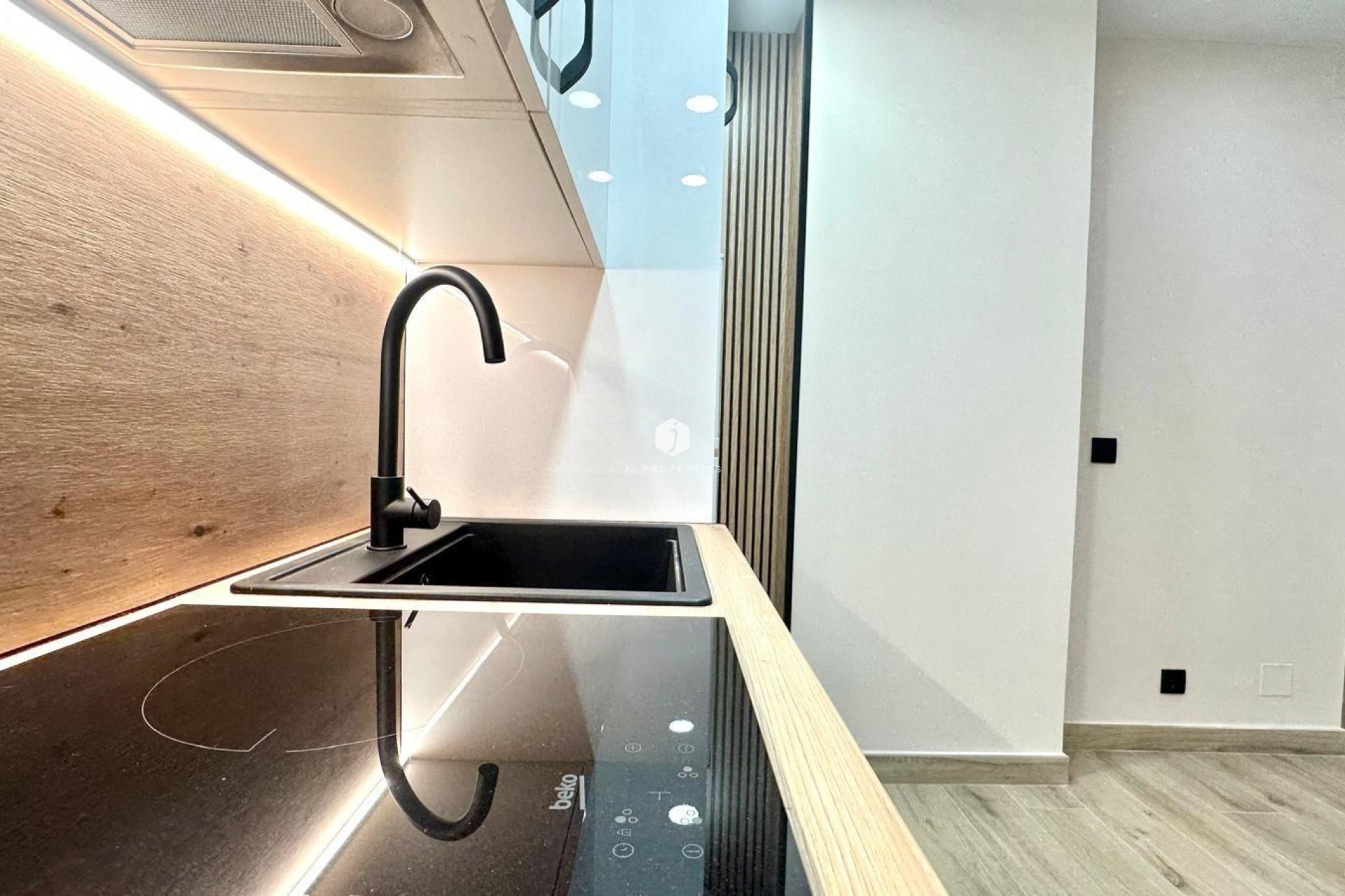 Aus zweiter Hand - Wohnung -
Torrevieja - Centro