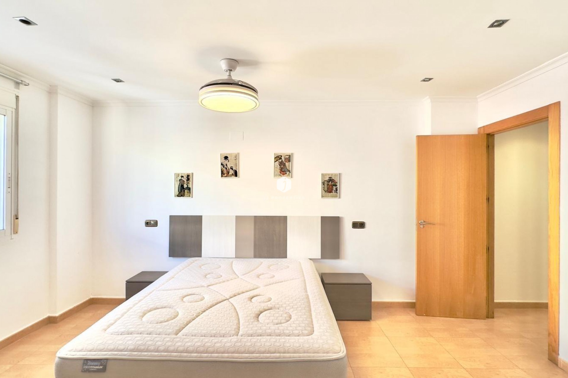 Aus zweiter Hand - Wohnung -
Torrevieja - Centro