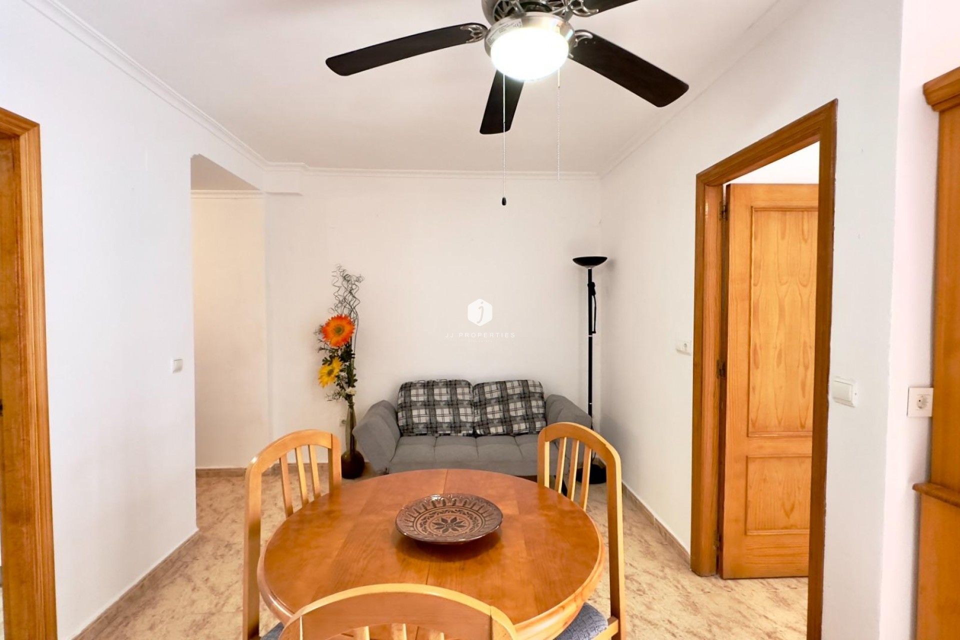 Aus zweiter Hand - Wohnung -
Torrevieja - Centro