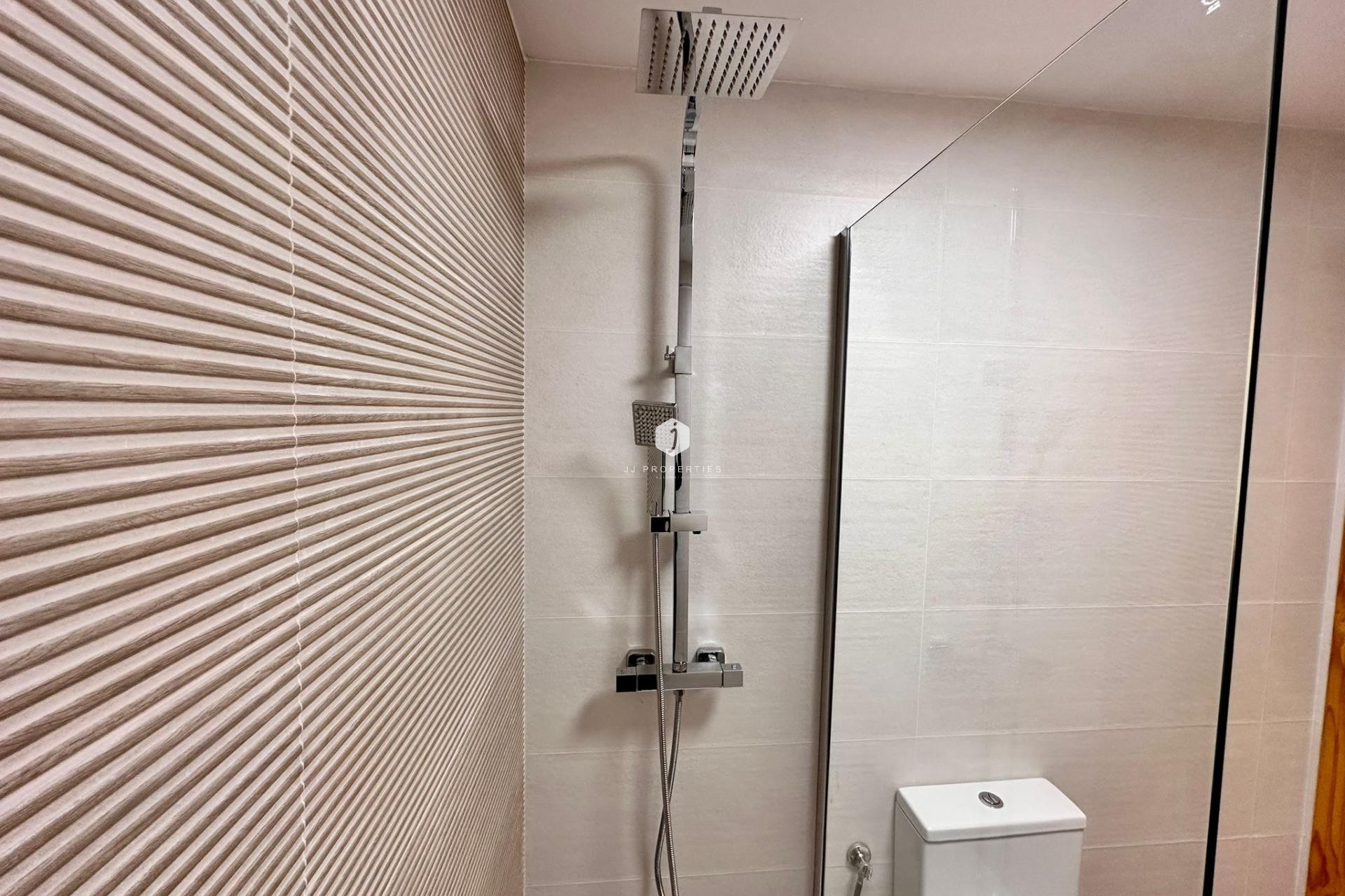 Aus zweiter Hand - Wohnung -
Torrevieja - Centro