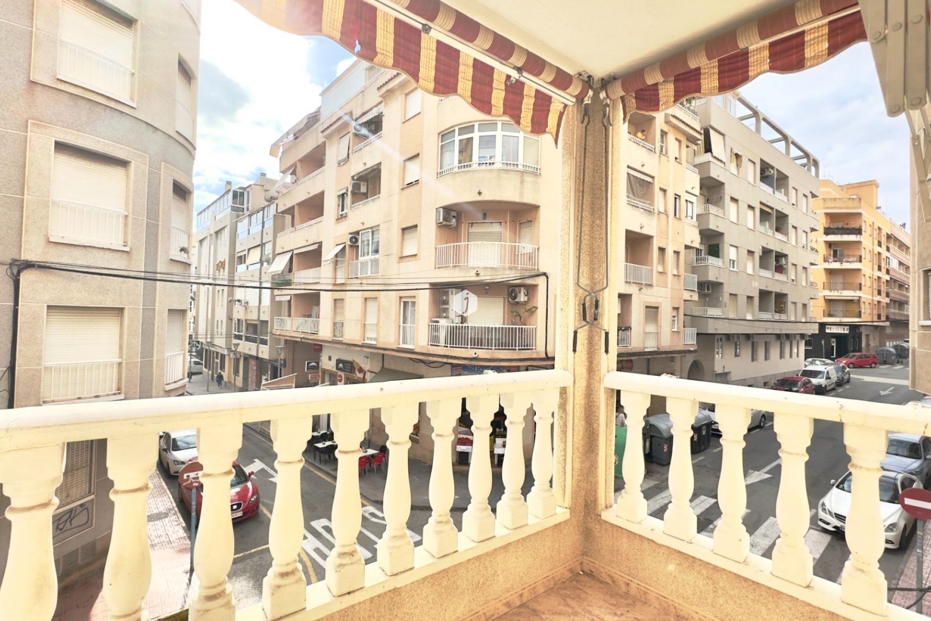 Aus zweiter Hand - Wohnung -
Torrevieja - Centro