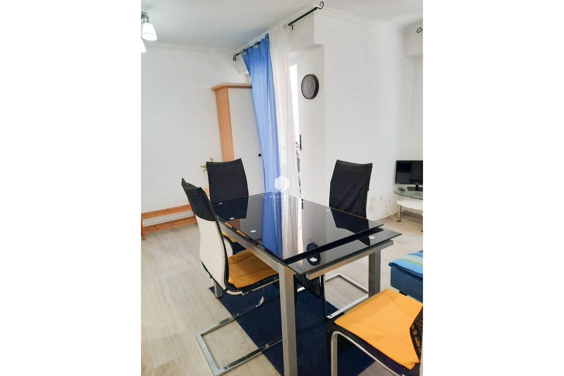 Aus zweiter Hand - Wohnung -
Torrevieja - Centro