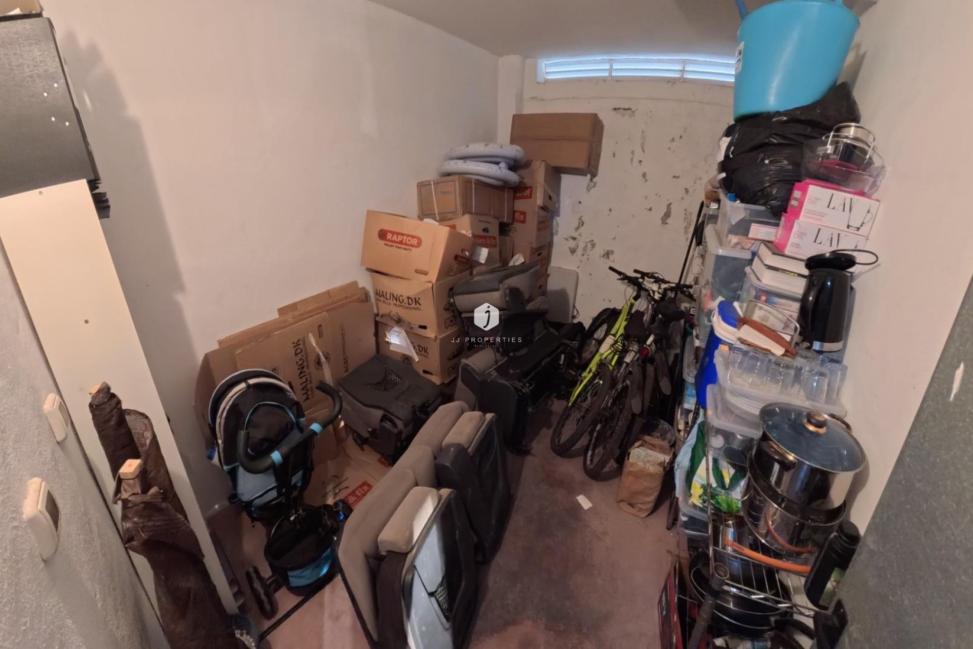 Aus zweiter Hand - Wohnung -
Torrevieja - Centro