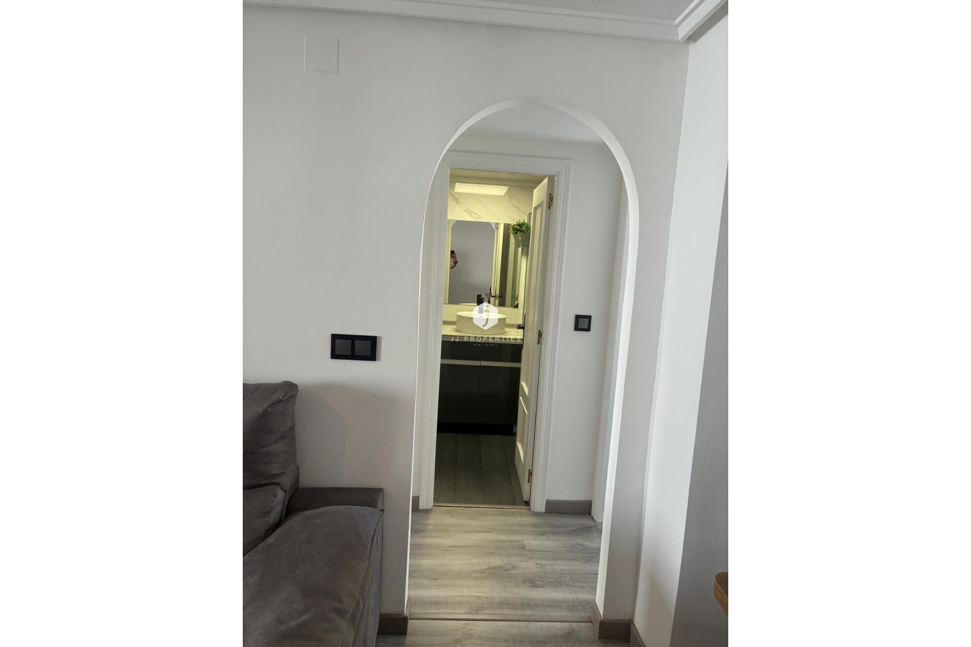 Aus zweiter Hand - Wohnung -
Torrevieja - Centro