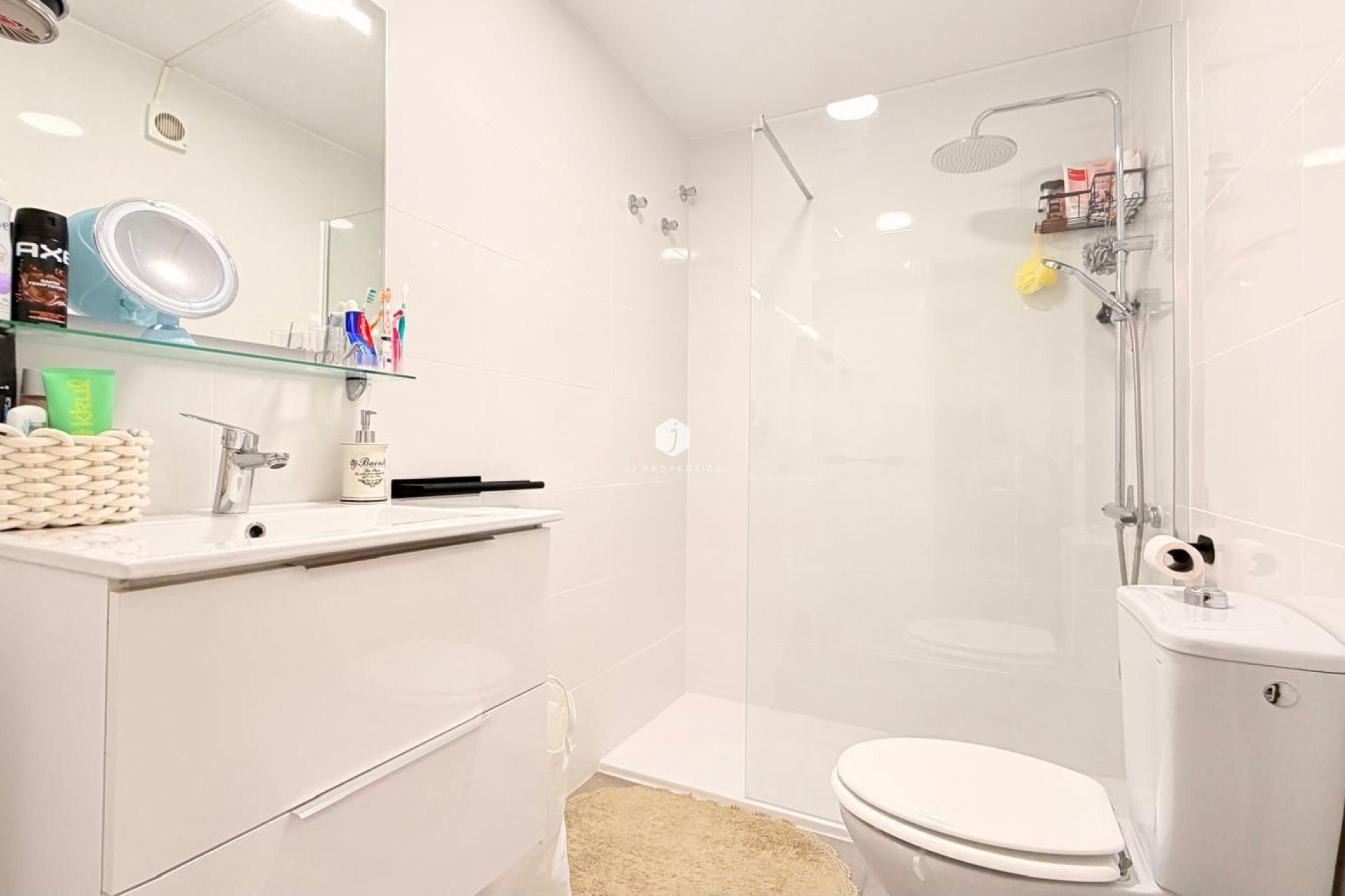 Aus zweiter Hand - Wohnung -
Torrevieja - Centro