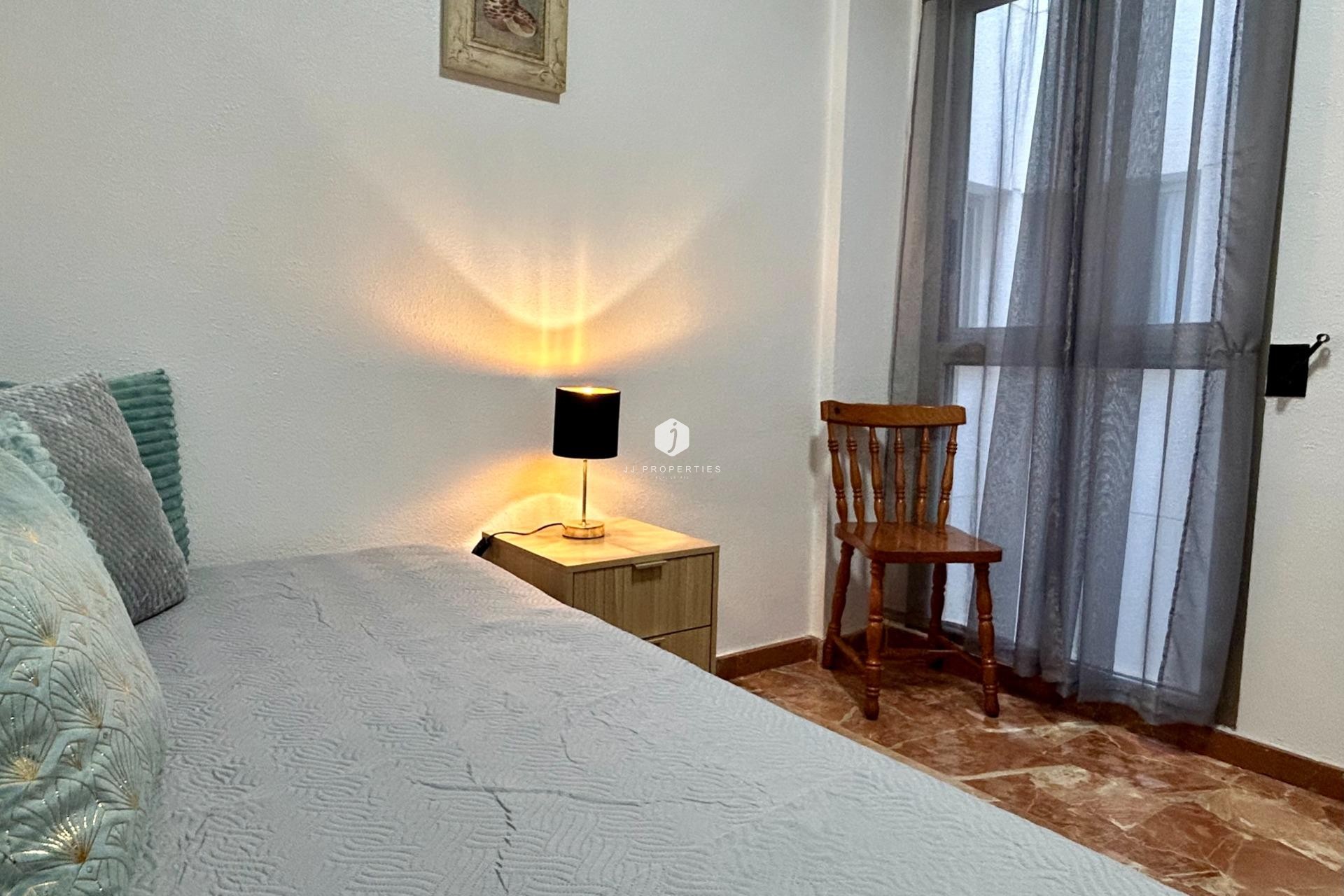 Aus zweiter Hand - Wohnung -
Torrevieja - Centro